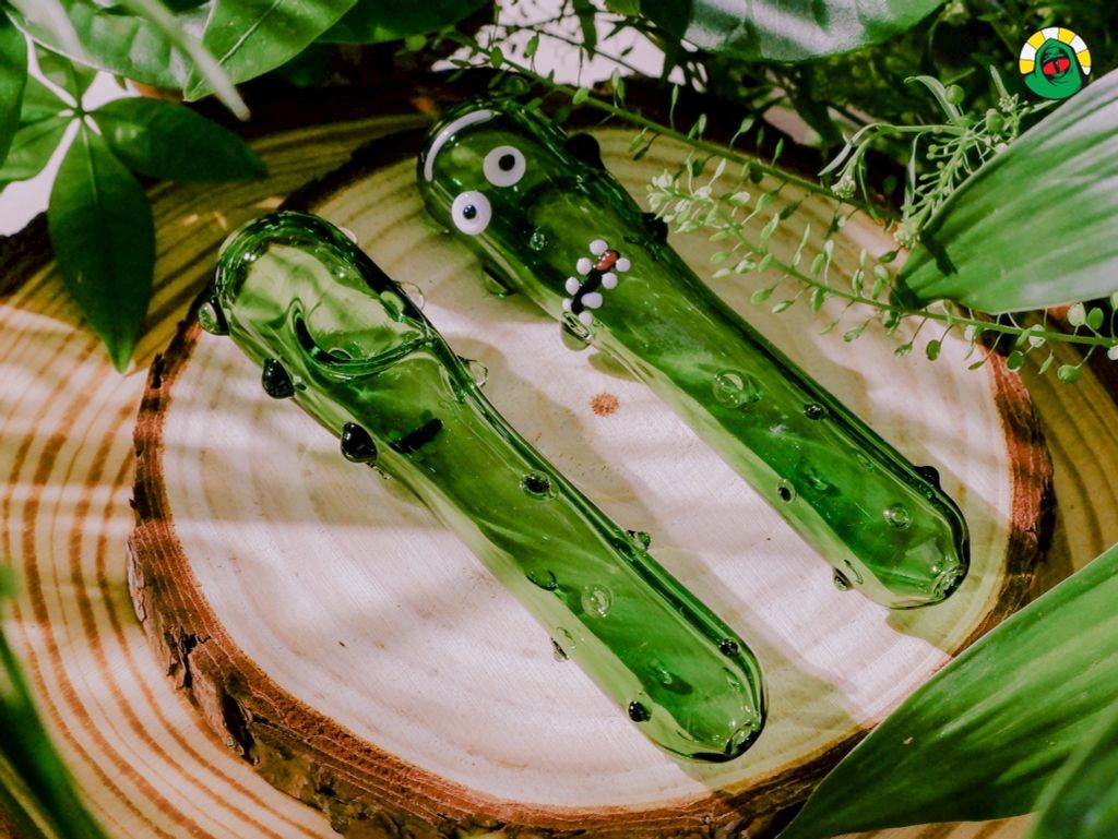 Cucumber Pipe