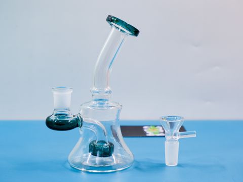 Falcon Pine Bong