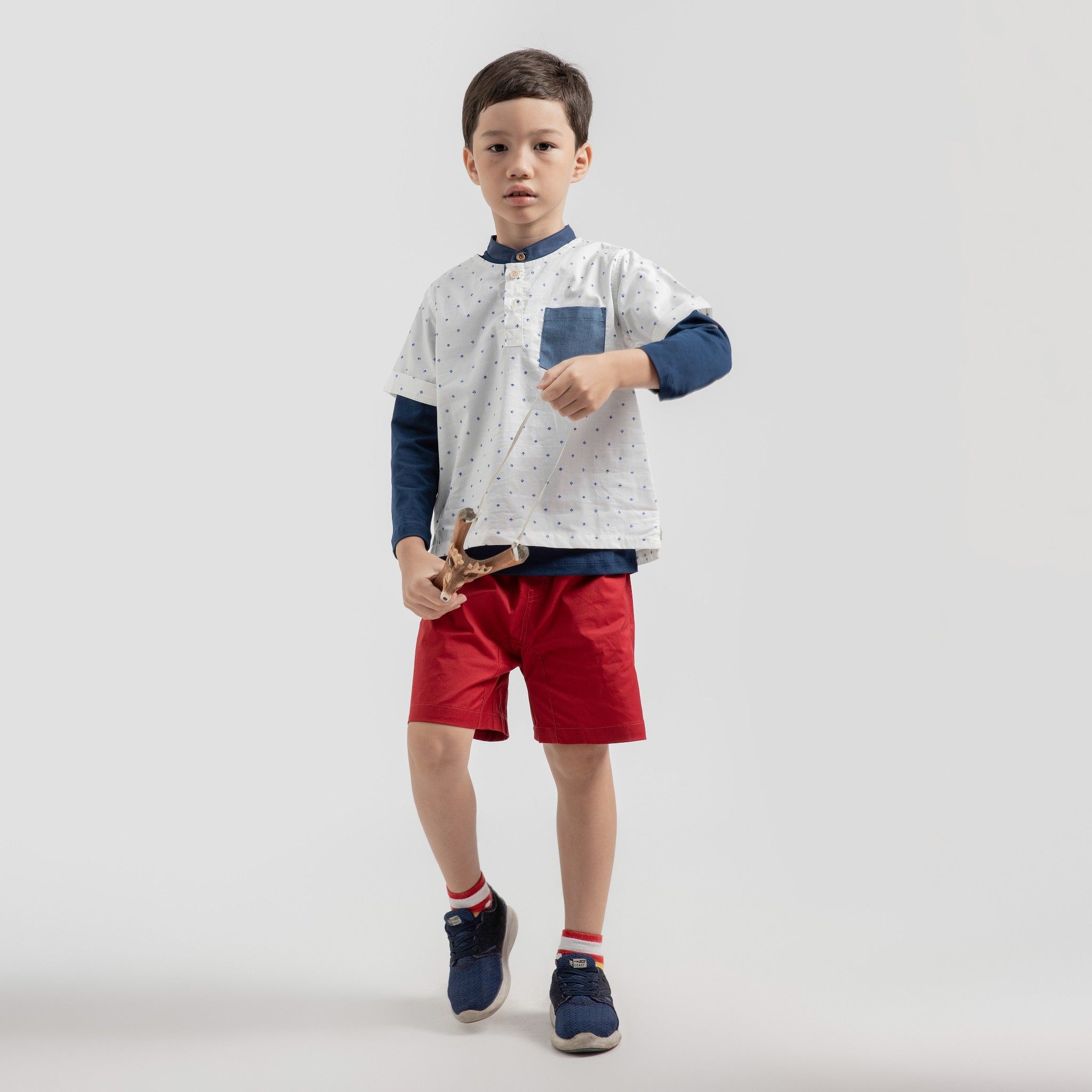 Áo bé trai Jason - Trắng họa tiết xanh