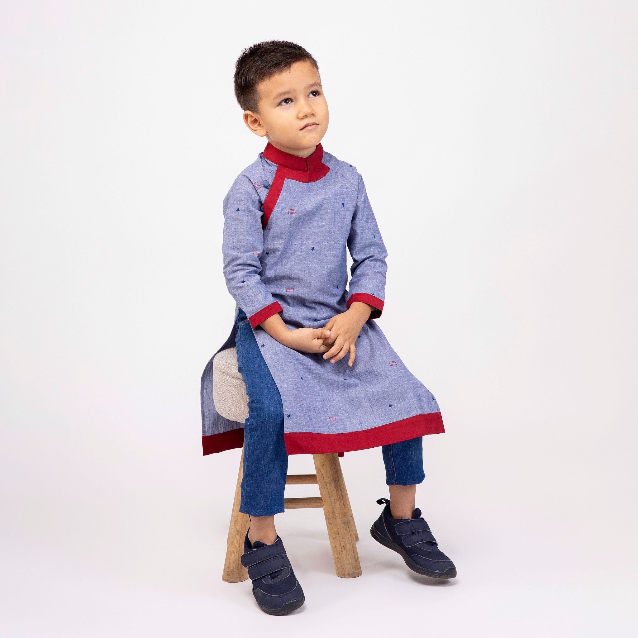 Áo dài bé trai đáp Bảo Lâm - Linen xanh ngôi sao