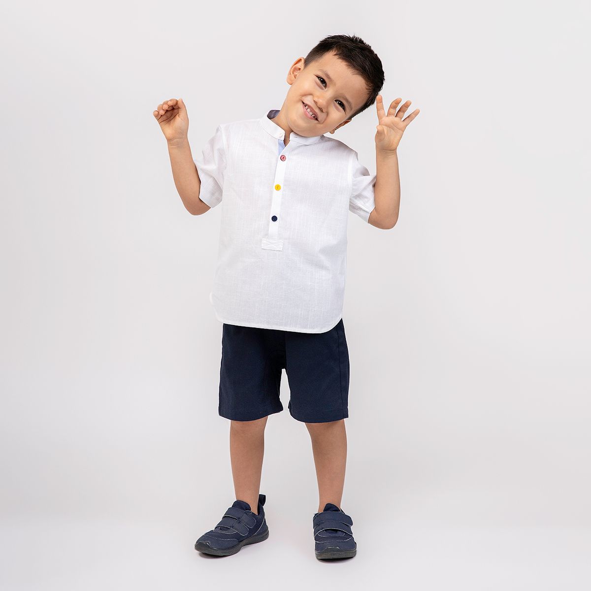 Áo bé trai Mike - Trắng xước