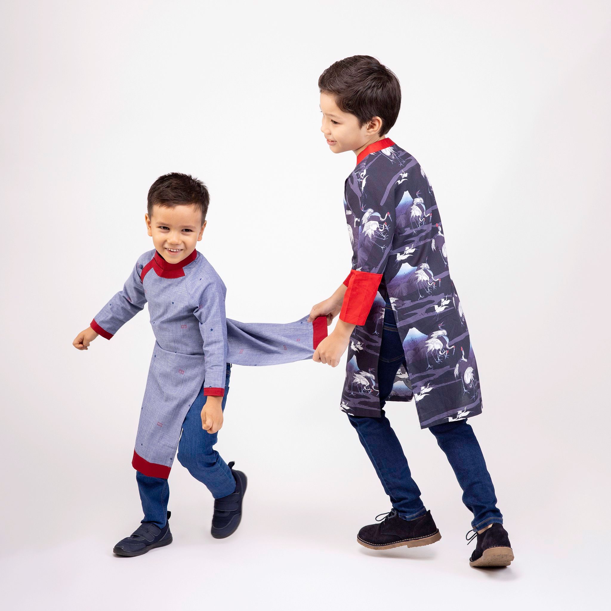 Áo dài bé trai tay liền Bảo Long - Xanh đậm chim hạc
