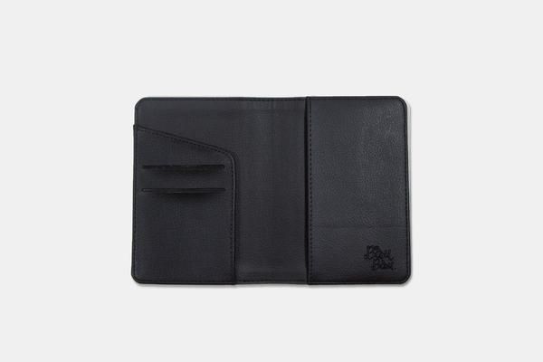 Bao da hộ chiếu đôi - pack lighter go further