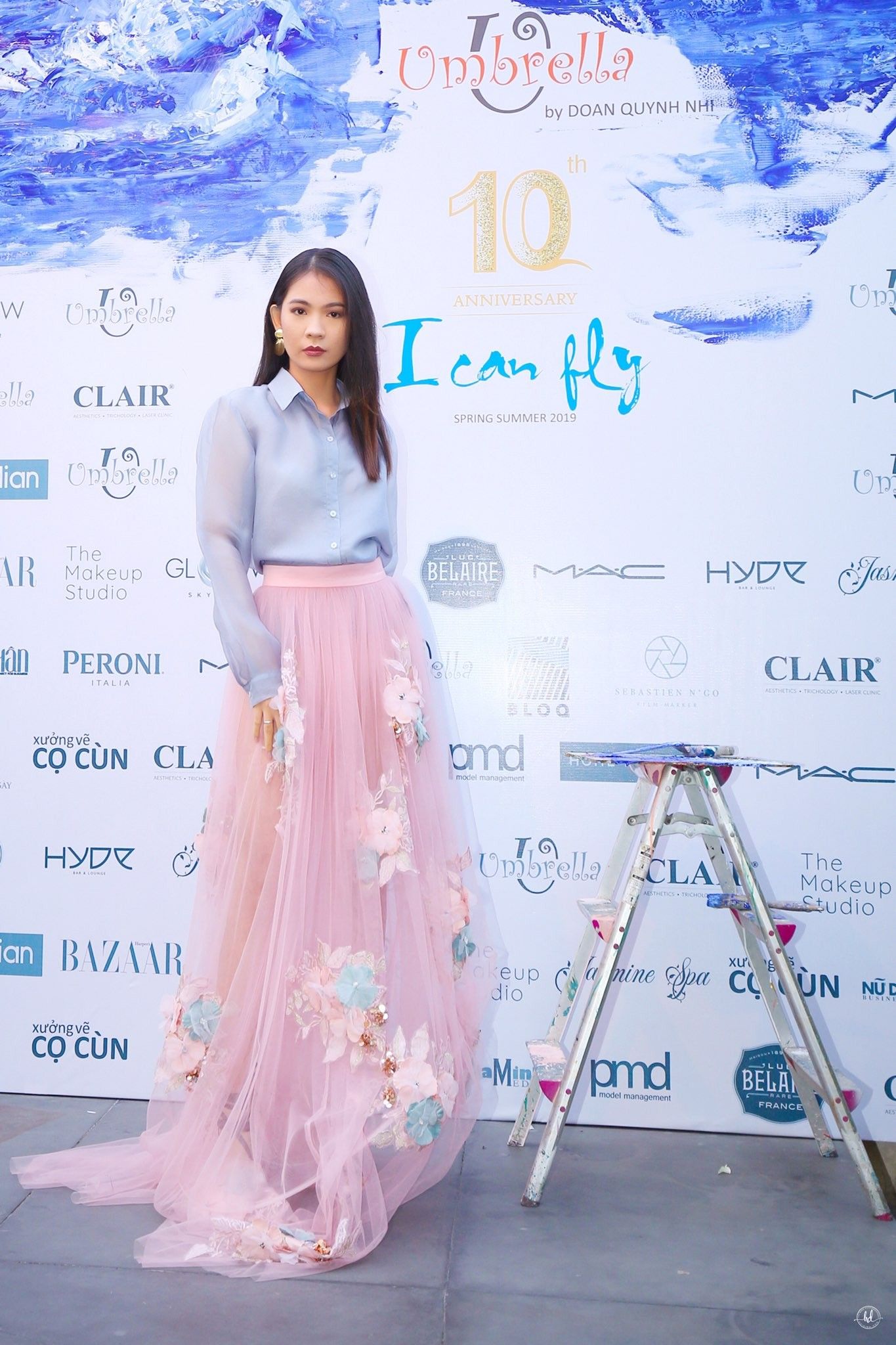 Váy lưới ren hoa
