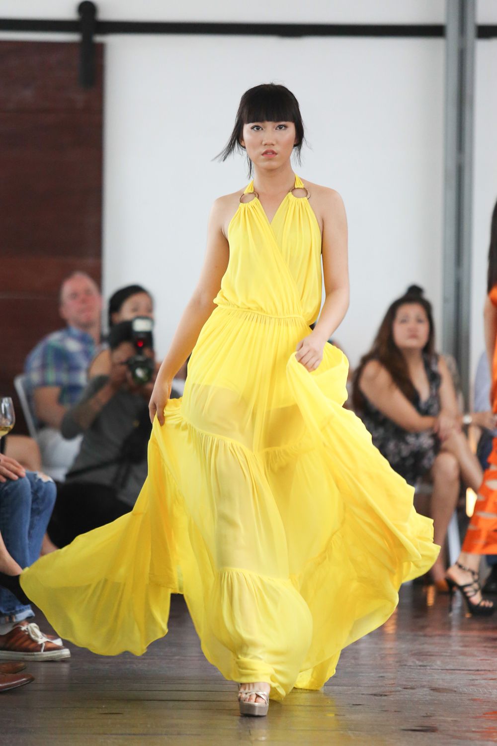 Đầm dài chiffon 2 khoen 3 tầng