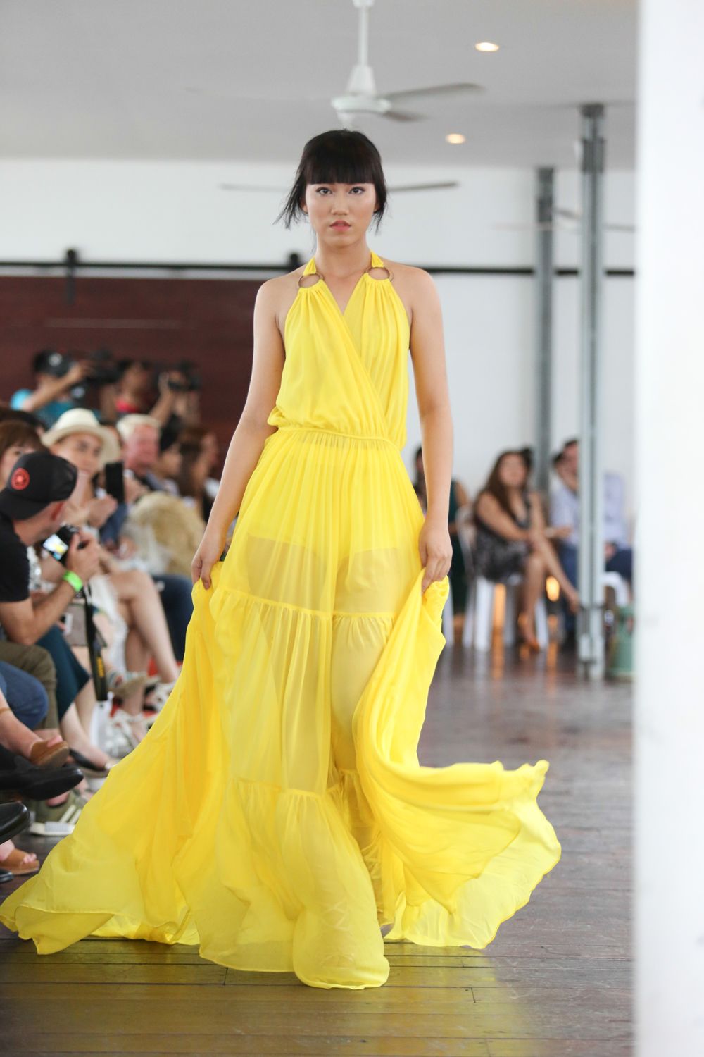 Đầm dài chiffon 2 khoen 3 tầng
