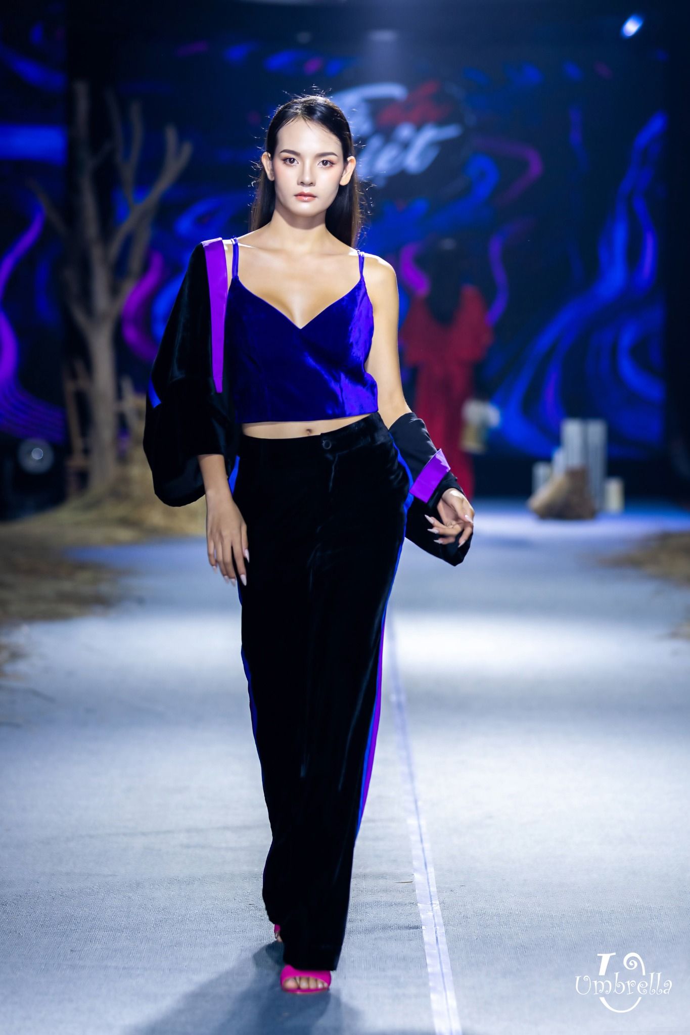 Quần nhung 2 sọc hông