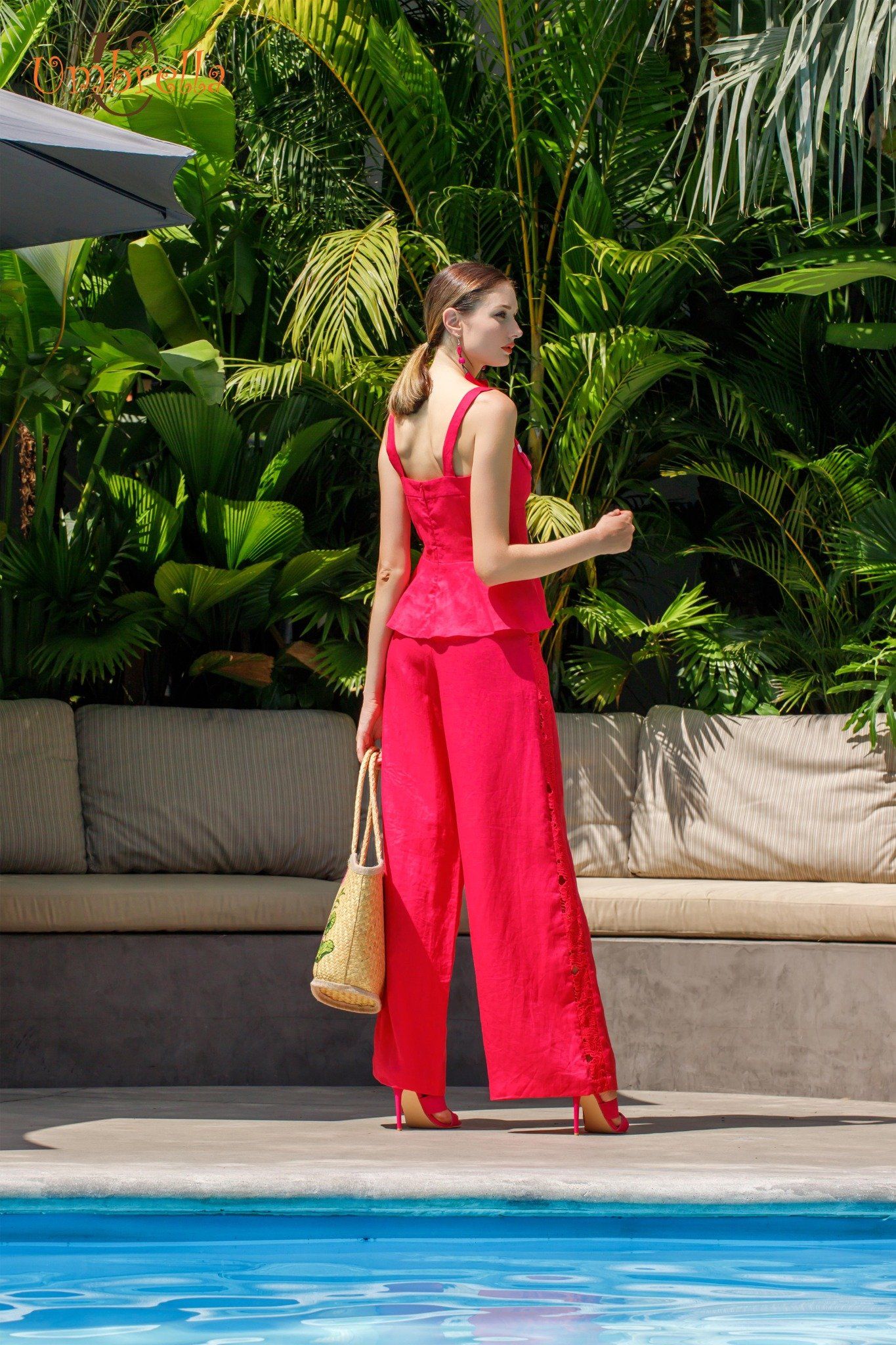 Áo linen 2 dây peplum