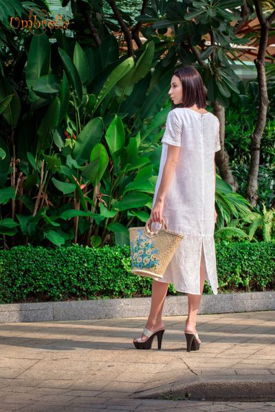  Đầm Linen thêu ráp lai chéo 