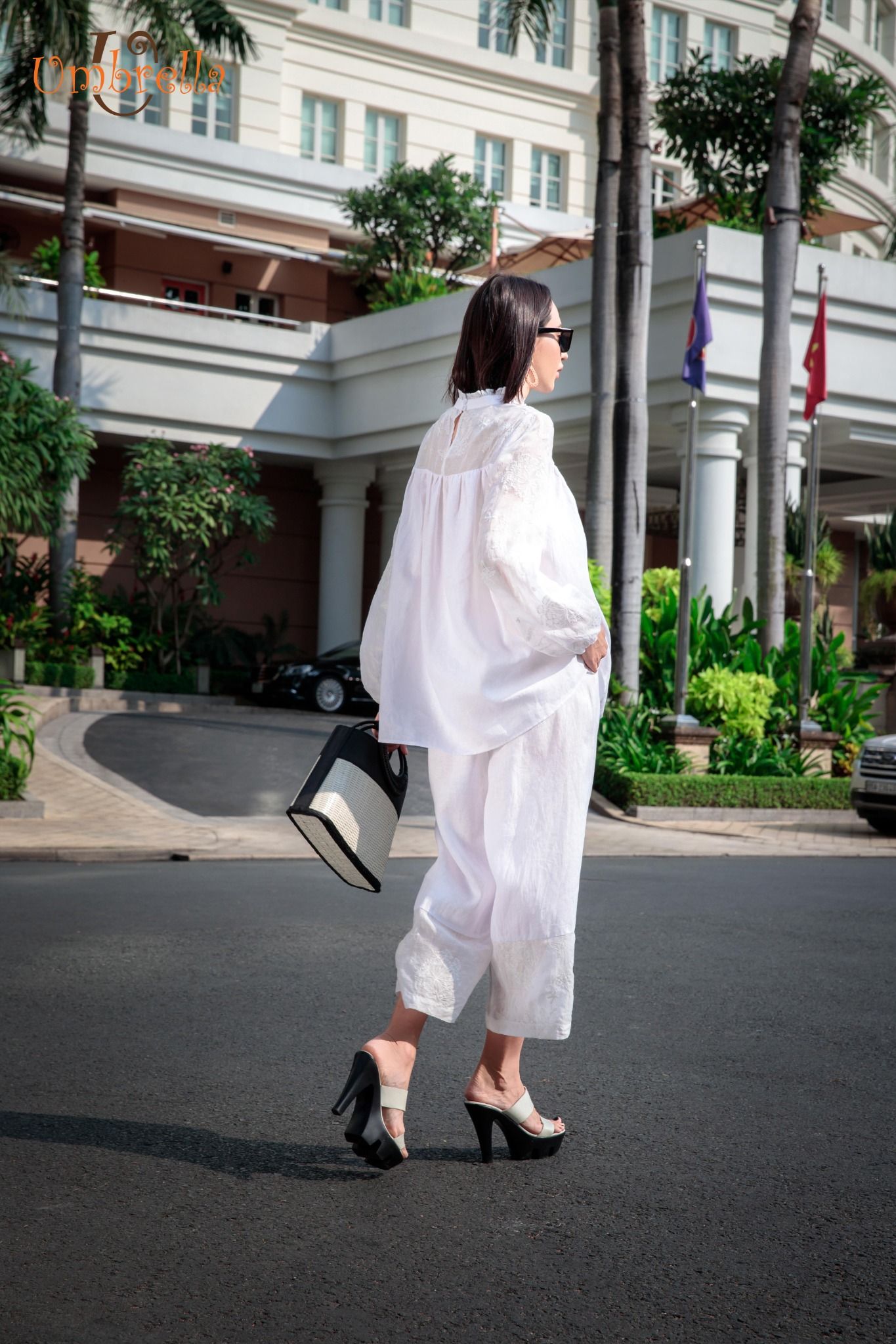 Áo Linen thêu tay dài