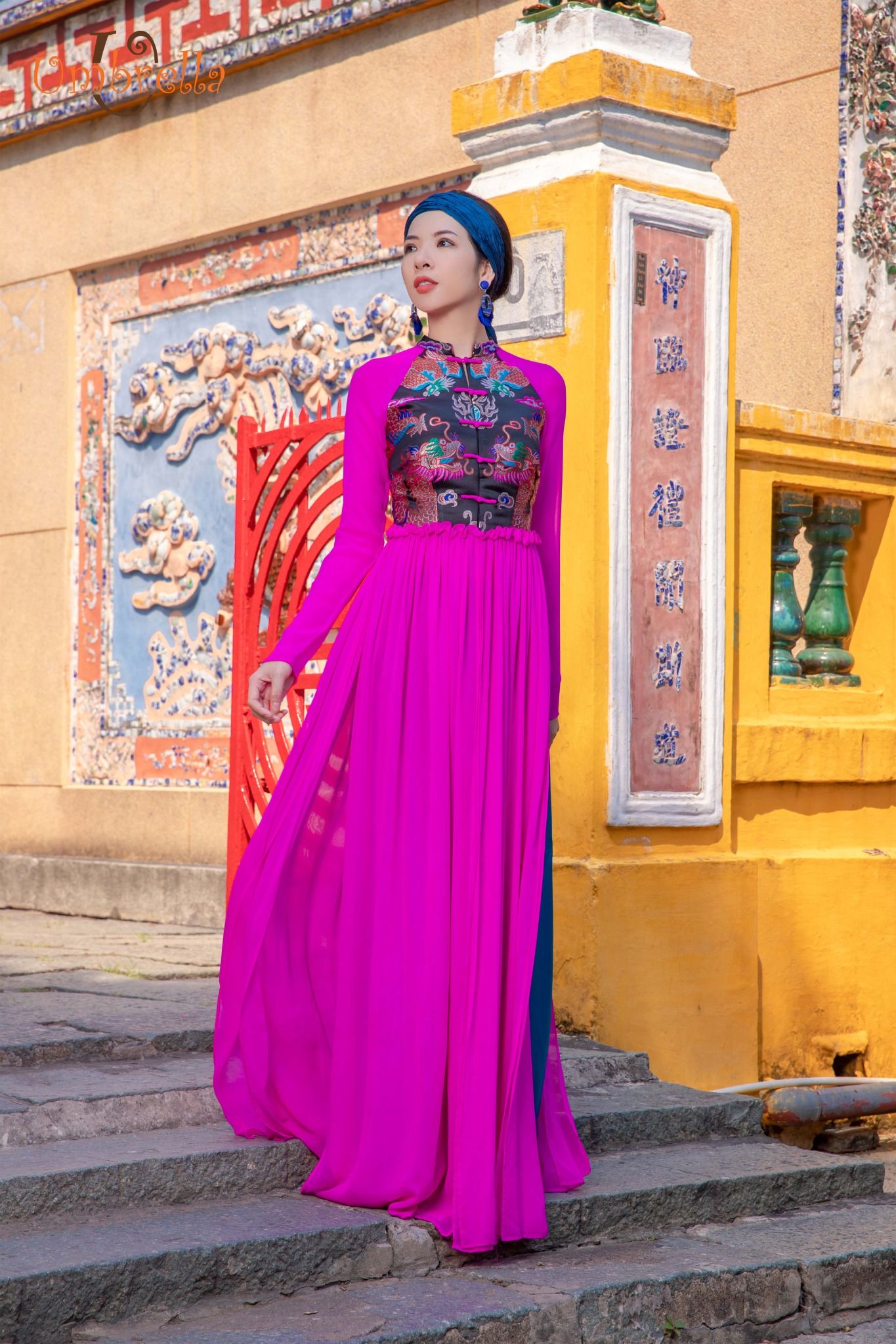 Áo dài gấm rồng