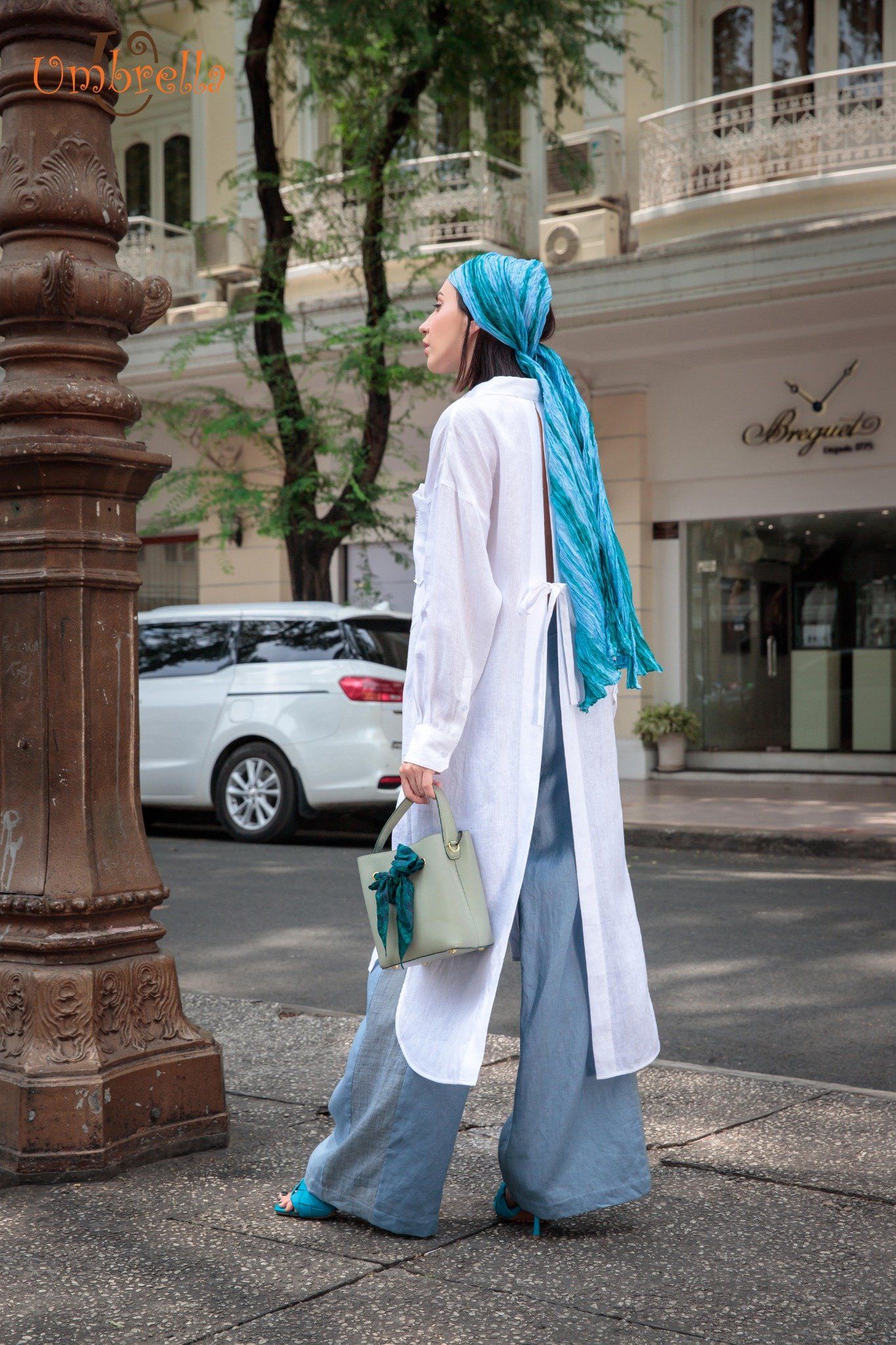 Áo Linen sơ mi dài xẻ lưng