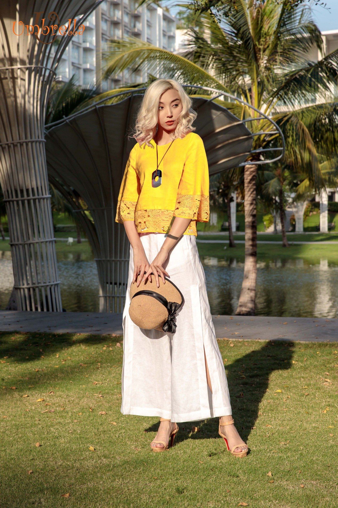 Quần dài xẻ lai