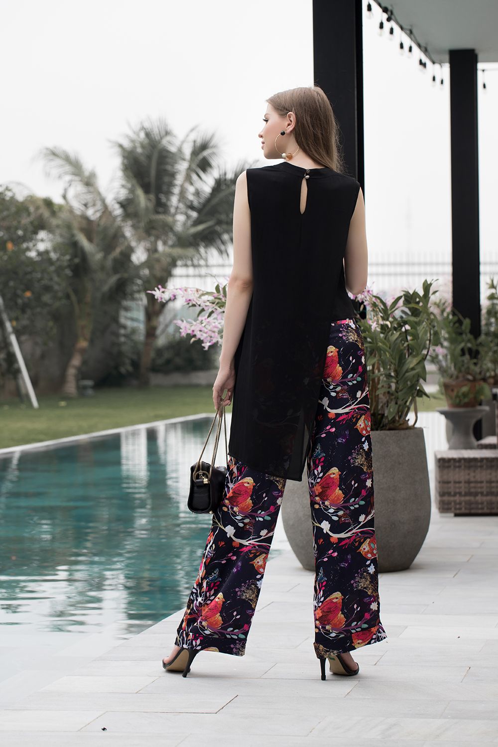 Leg V trouser