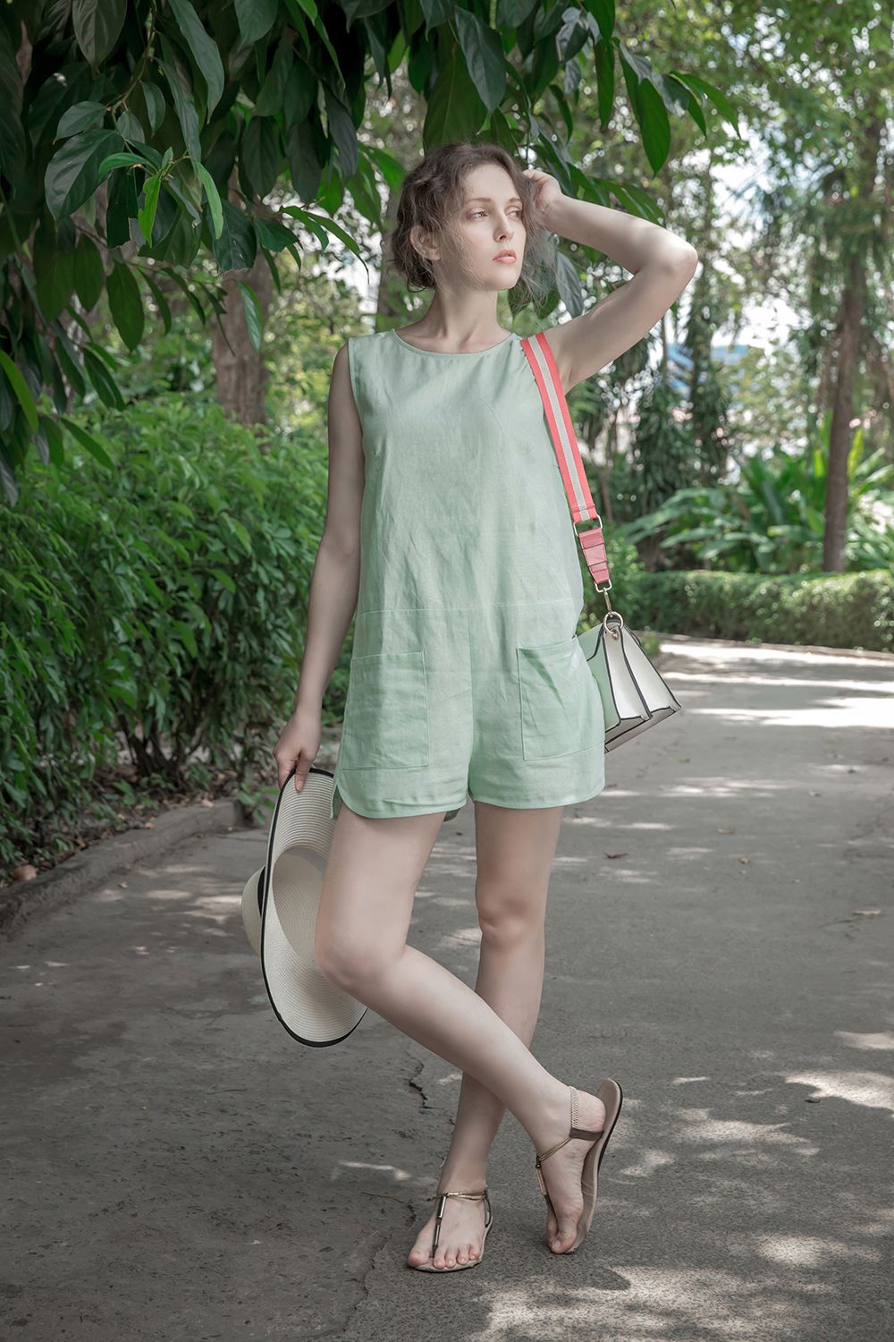 Liền quần ngắn lai cong