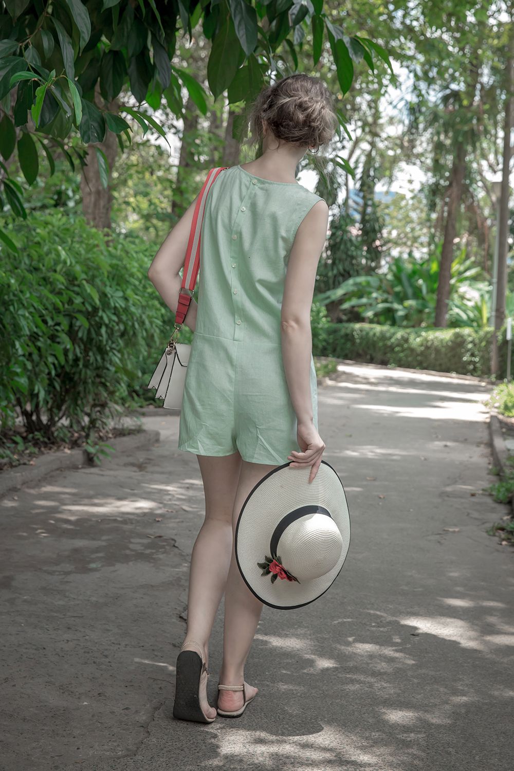 LQ ngắn lai cong