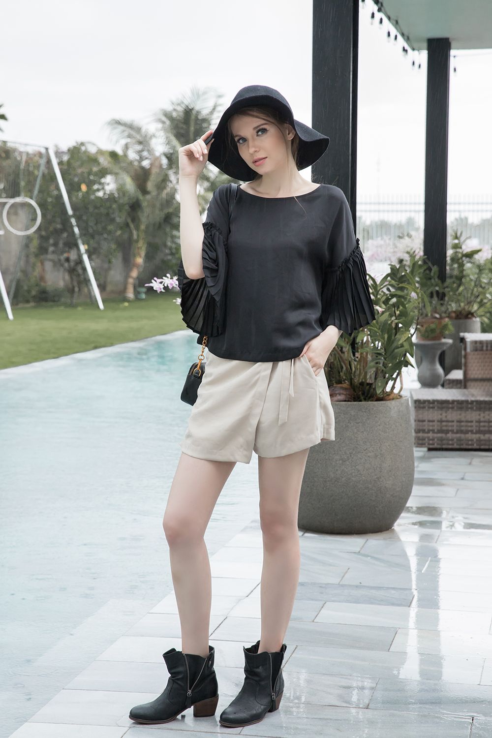 Quần short đắp 1 bên