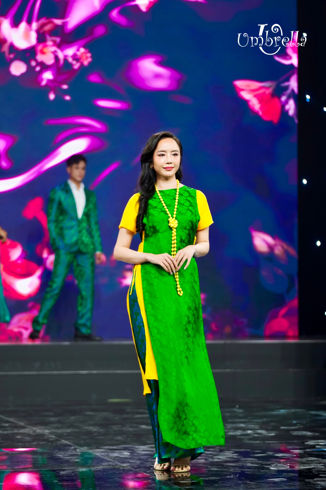 Áo dài gấm 2 lớp tay ngắn