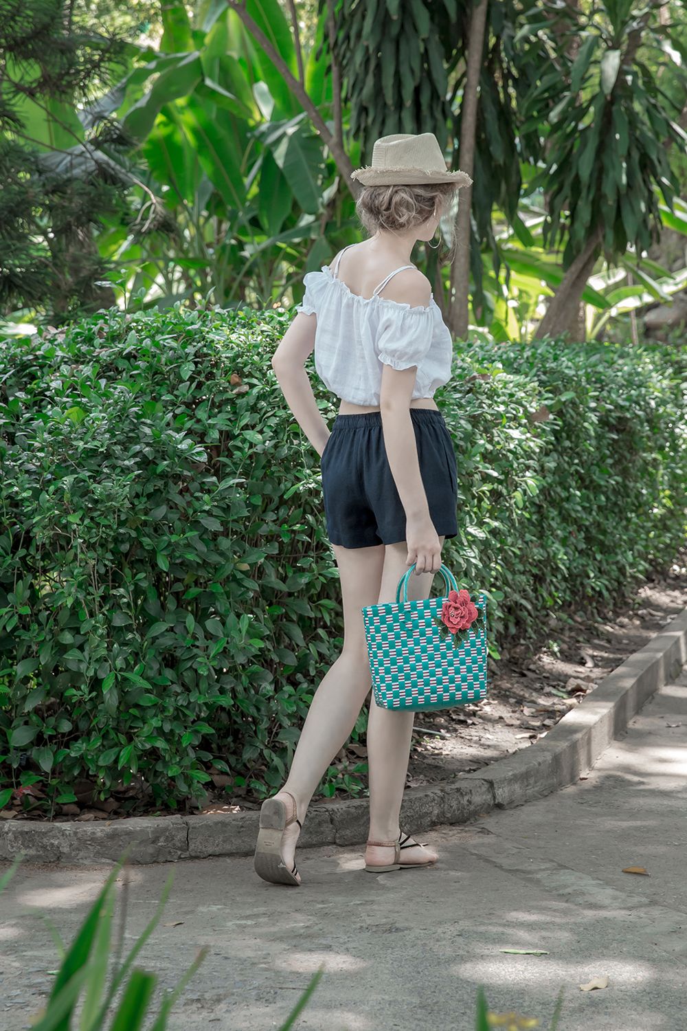 Short thắt dây lưng