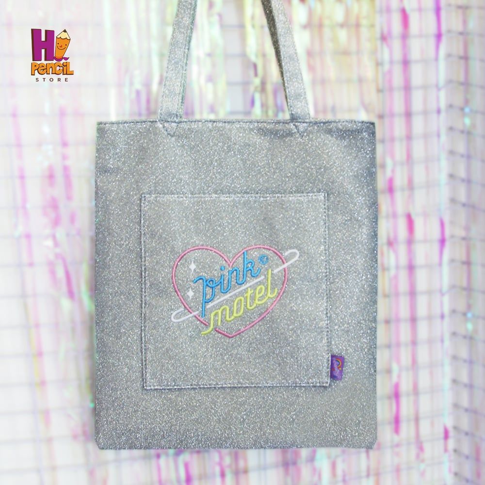 Tote nhũ