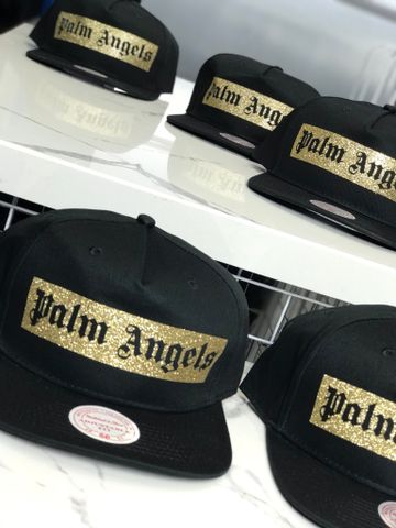 Mũ Palm Angel chữ đen nhũ vàng
