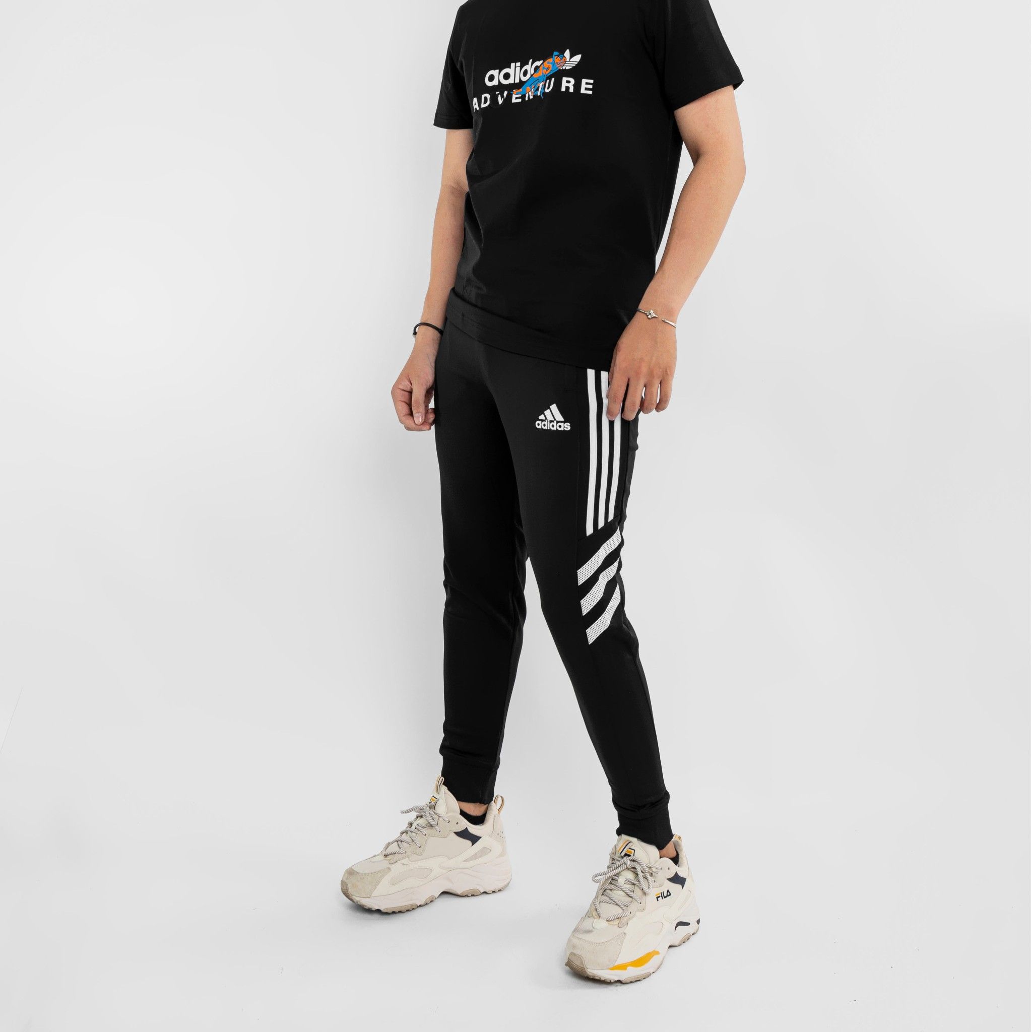 Jogger Das 3 Sọc