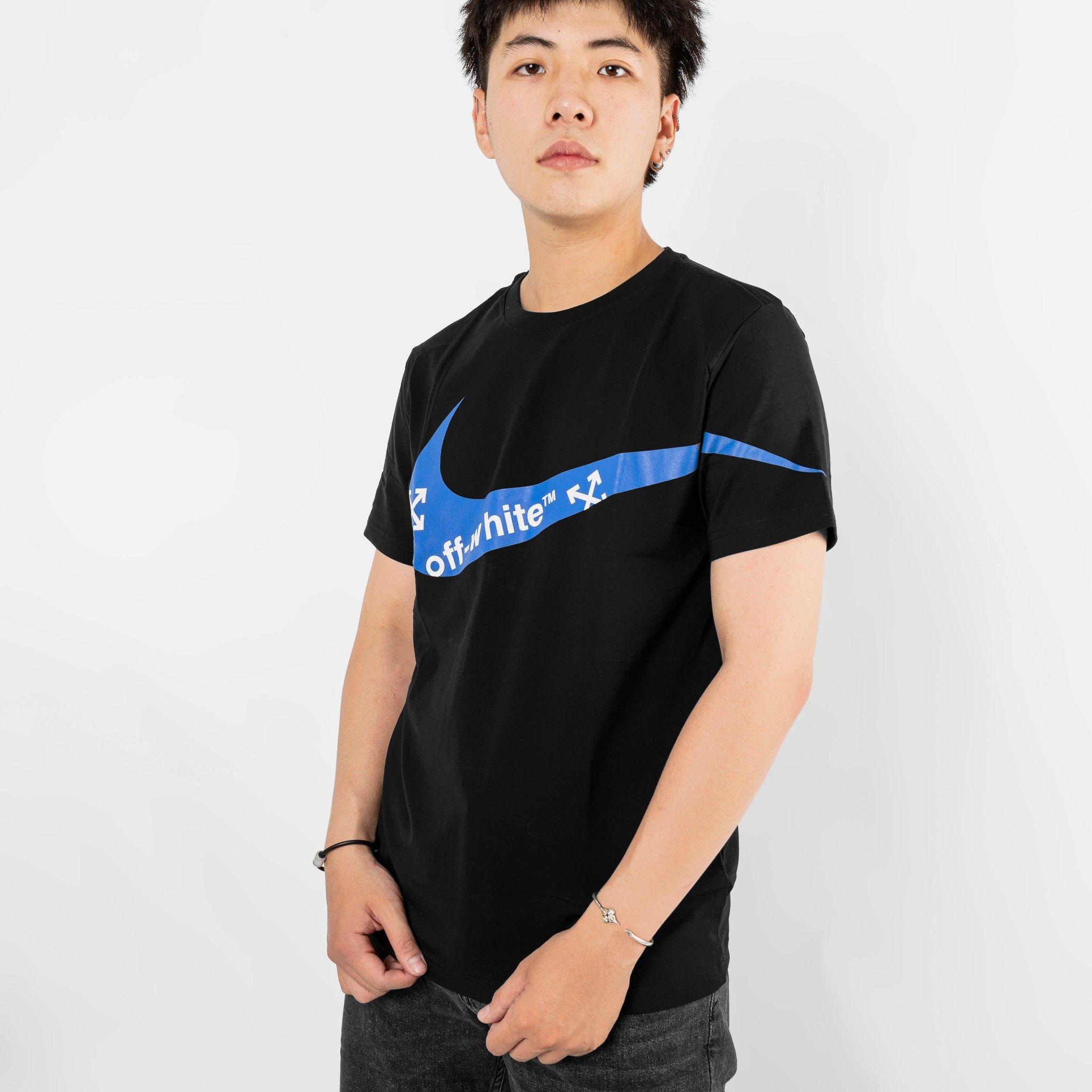 AT NKE Logo To OW