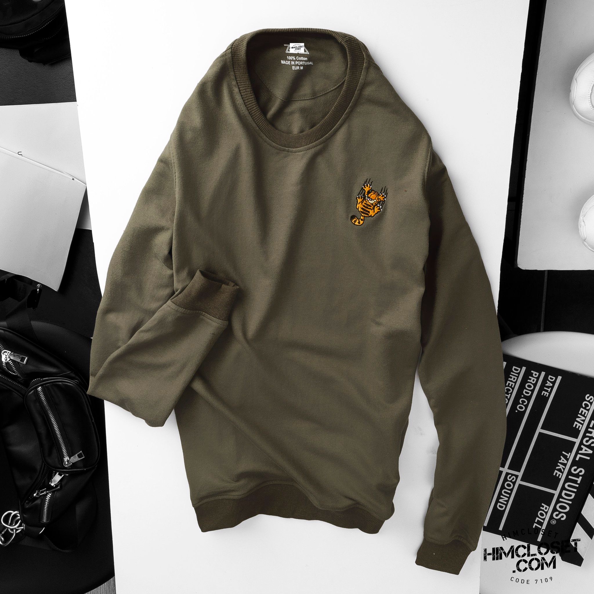 Sweater ZR Logo Thêu