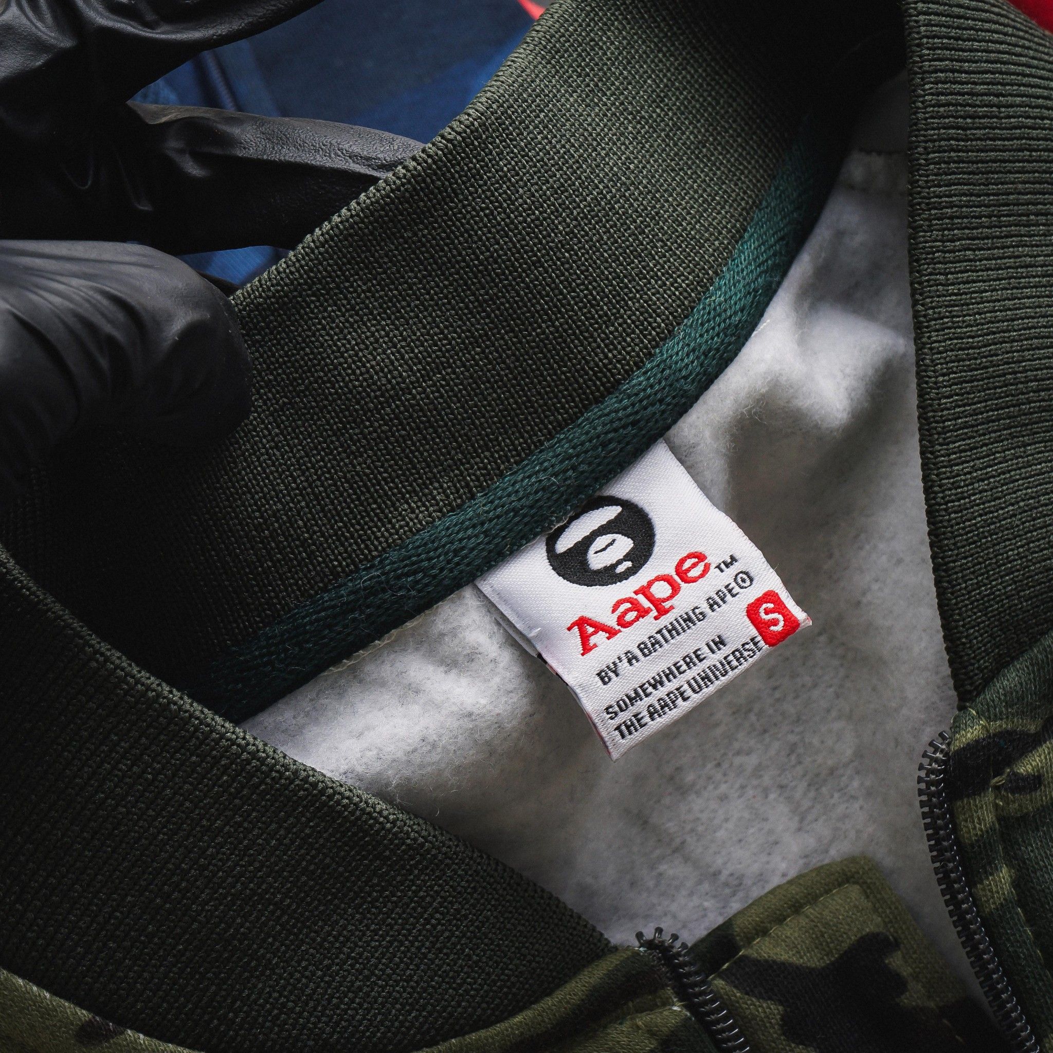 Bomber Nỉ Aape