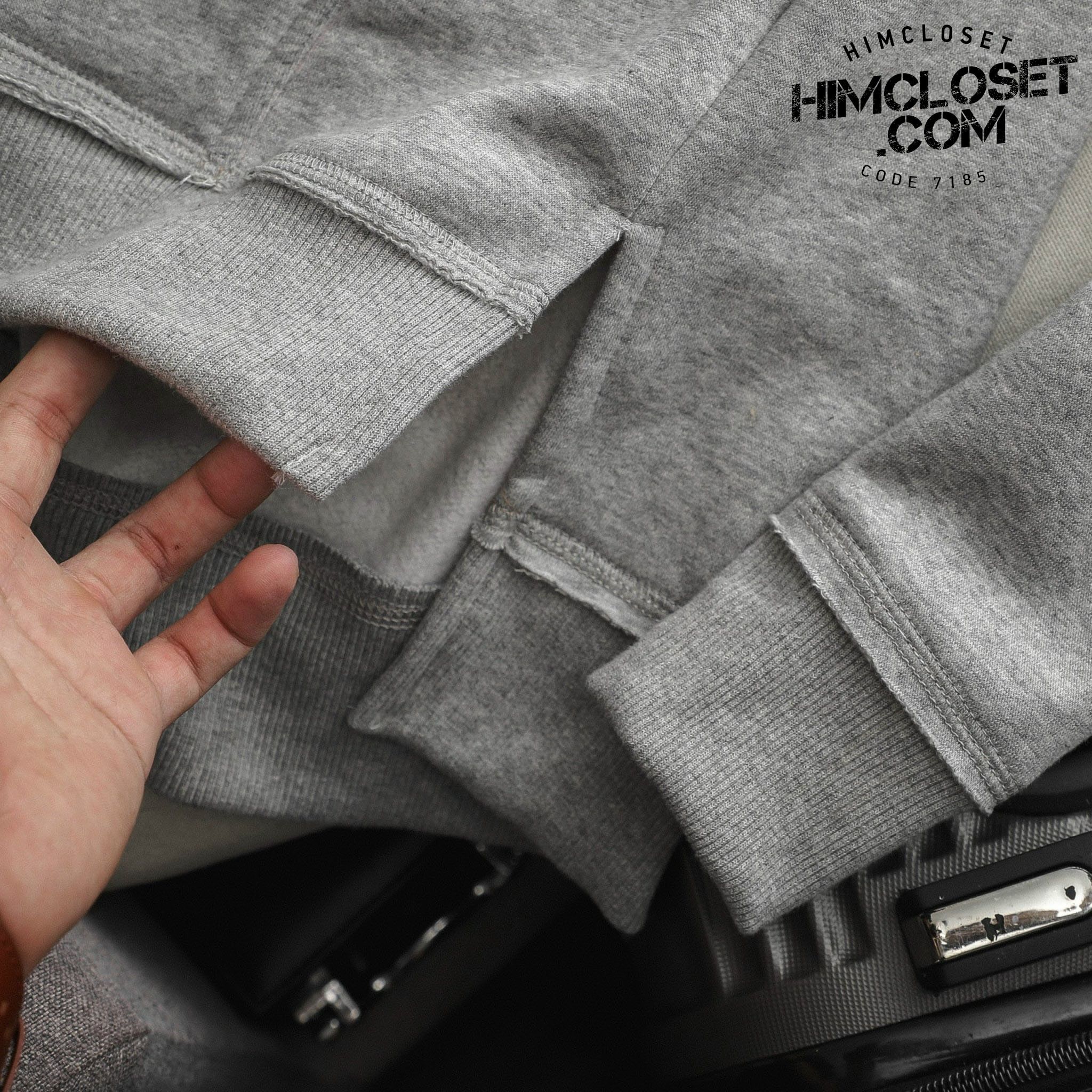 Sweater ZR Xẻ Tà