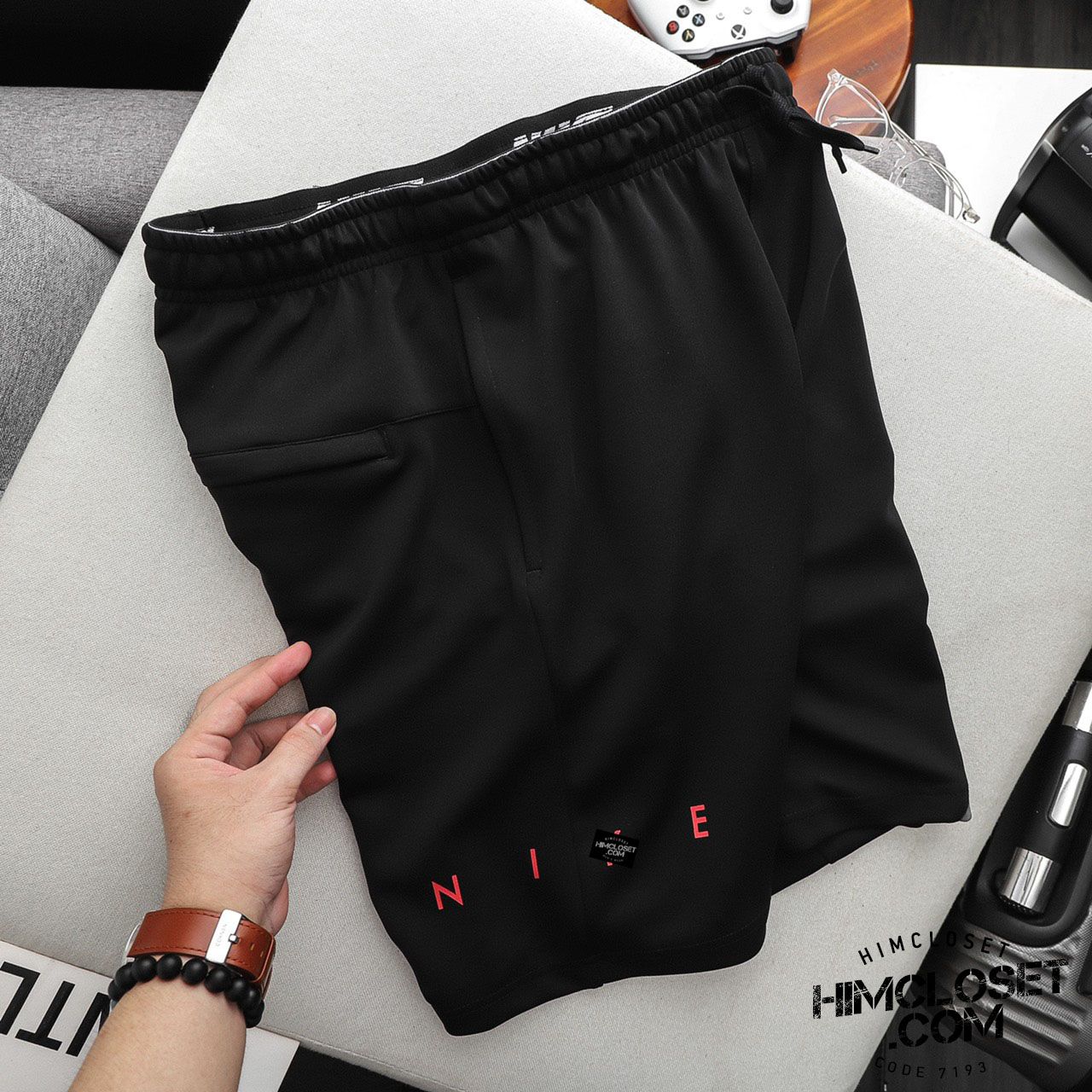 Short Thun NKE