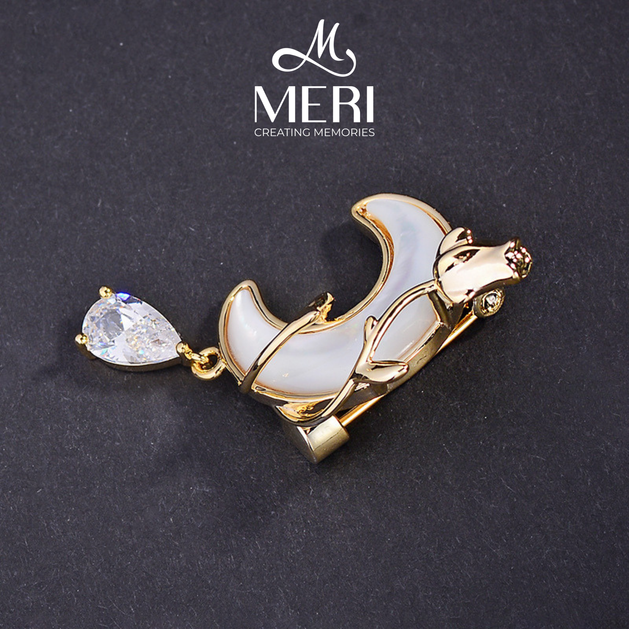 Cài áo Dream Moon