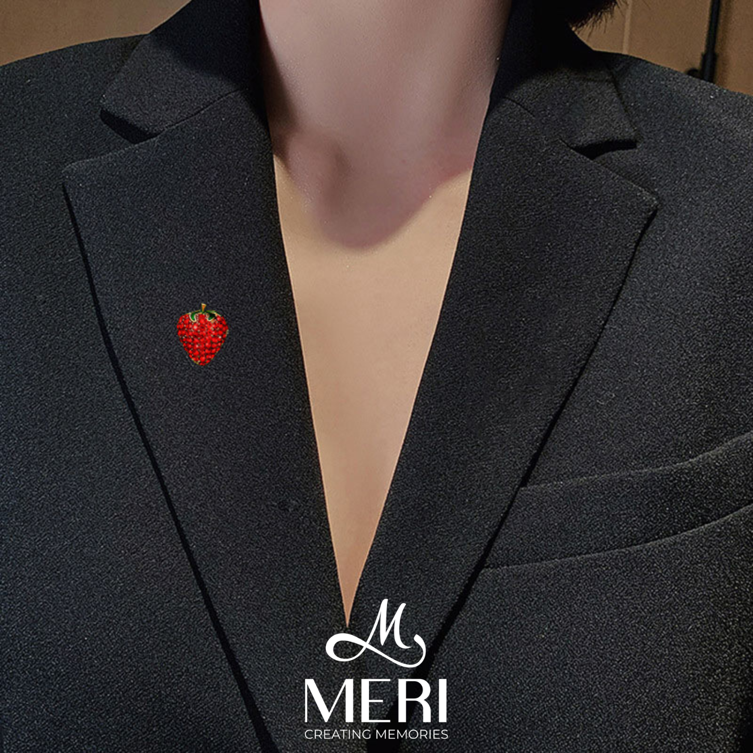 Pin cài áo Strawberry