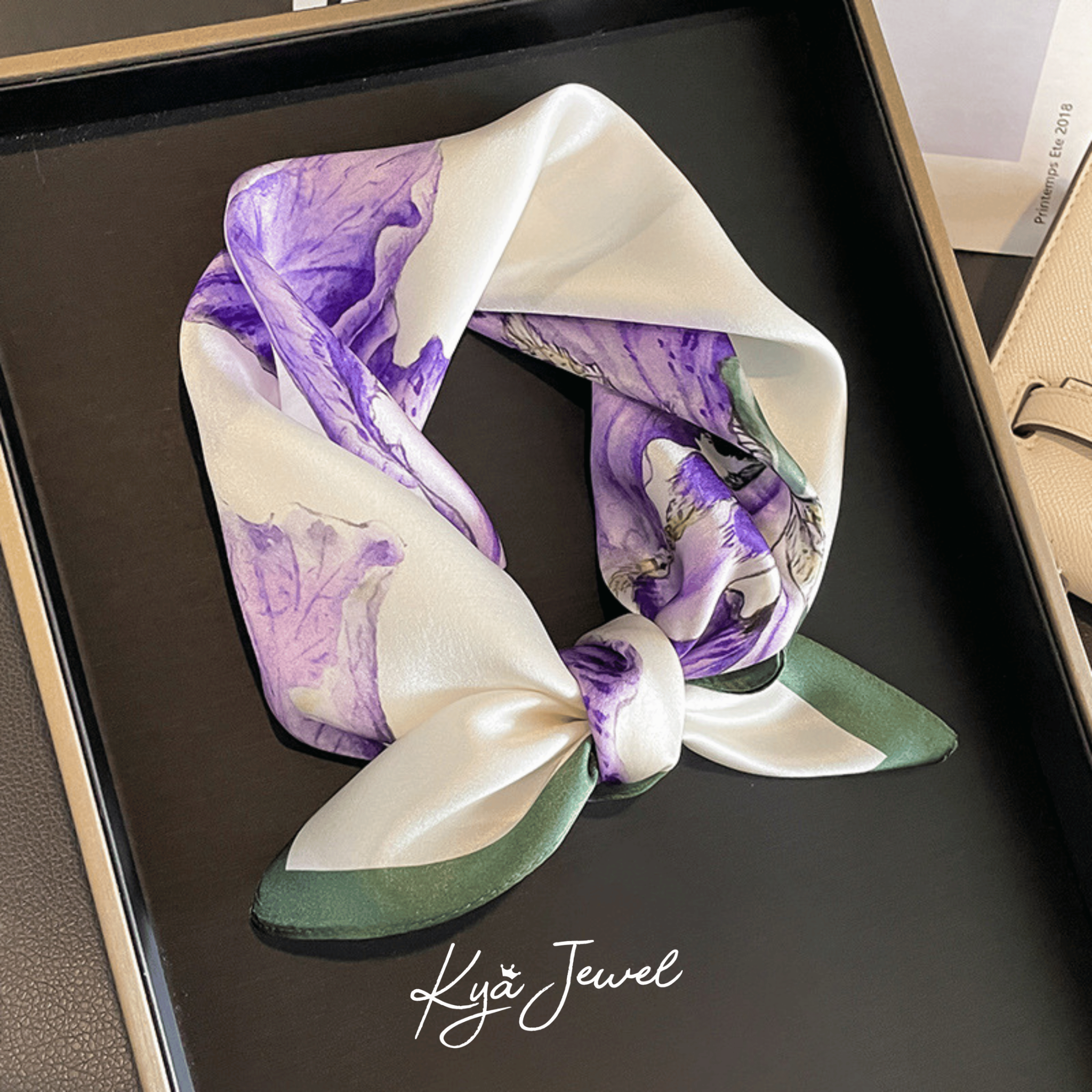 Khăn choàng lụa Imperial iris