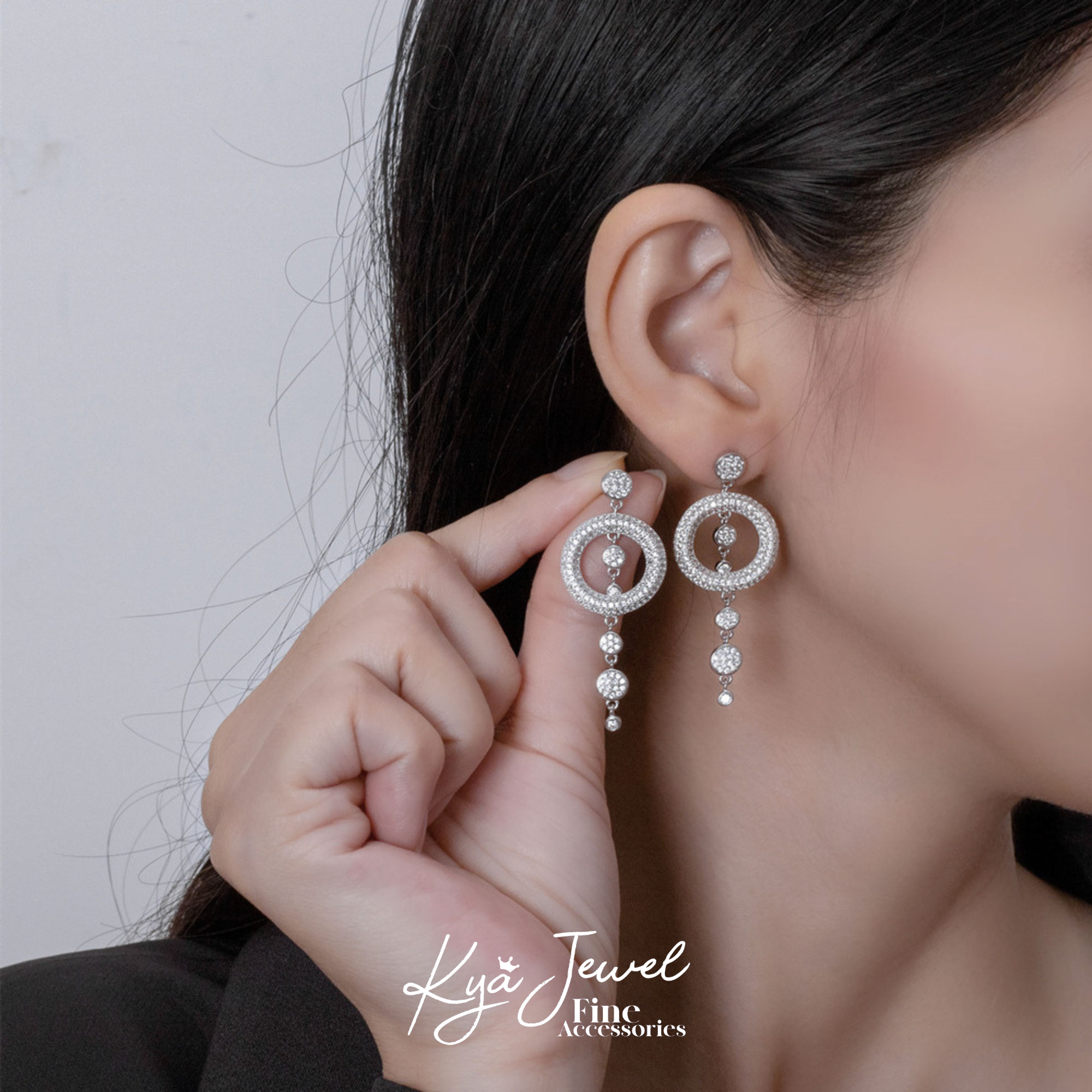 Khuyên tai nữ Shining Orbit
