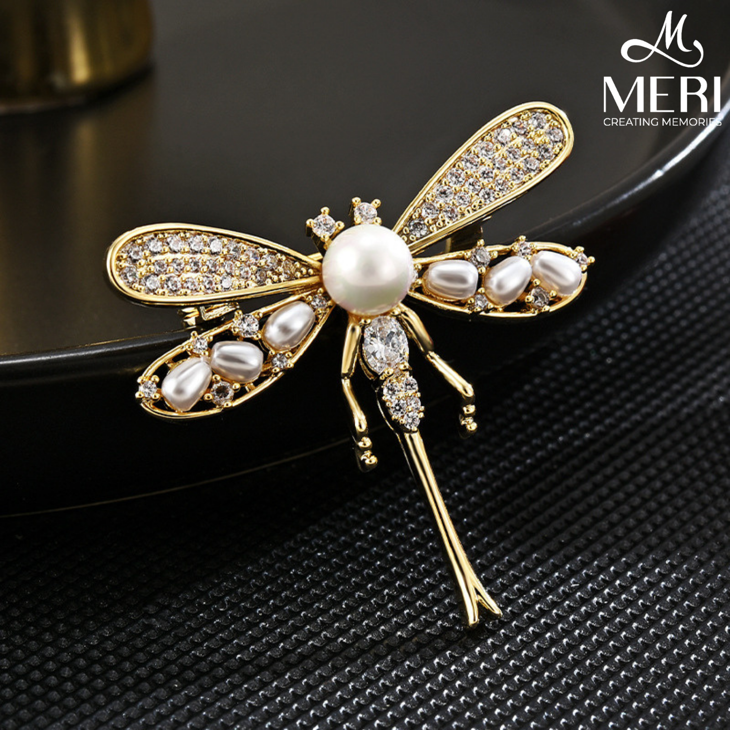 Cài áo Butterfly khảm ngọc trai