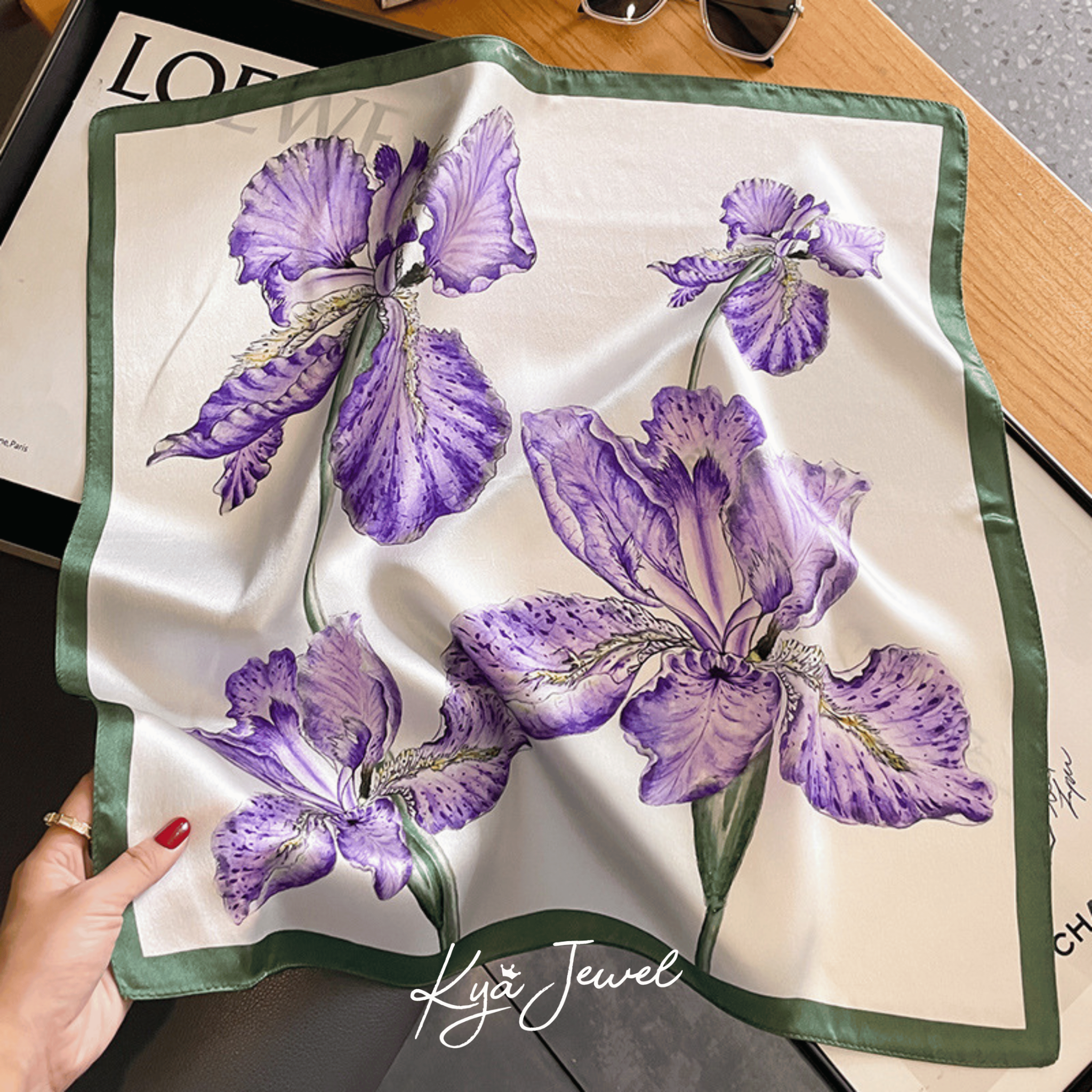 Khăn choàng lụa Imperial iris