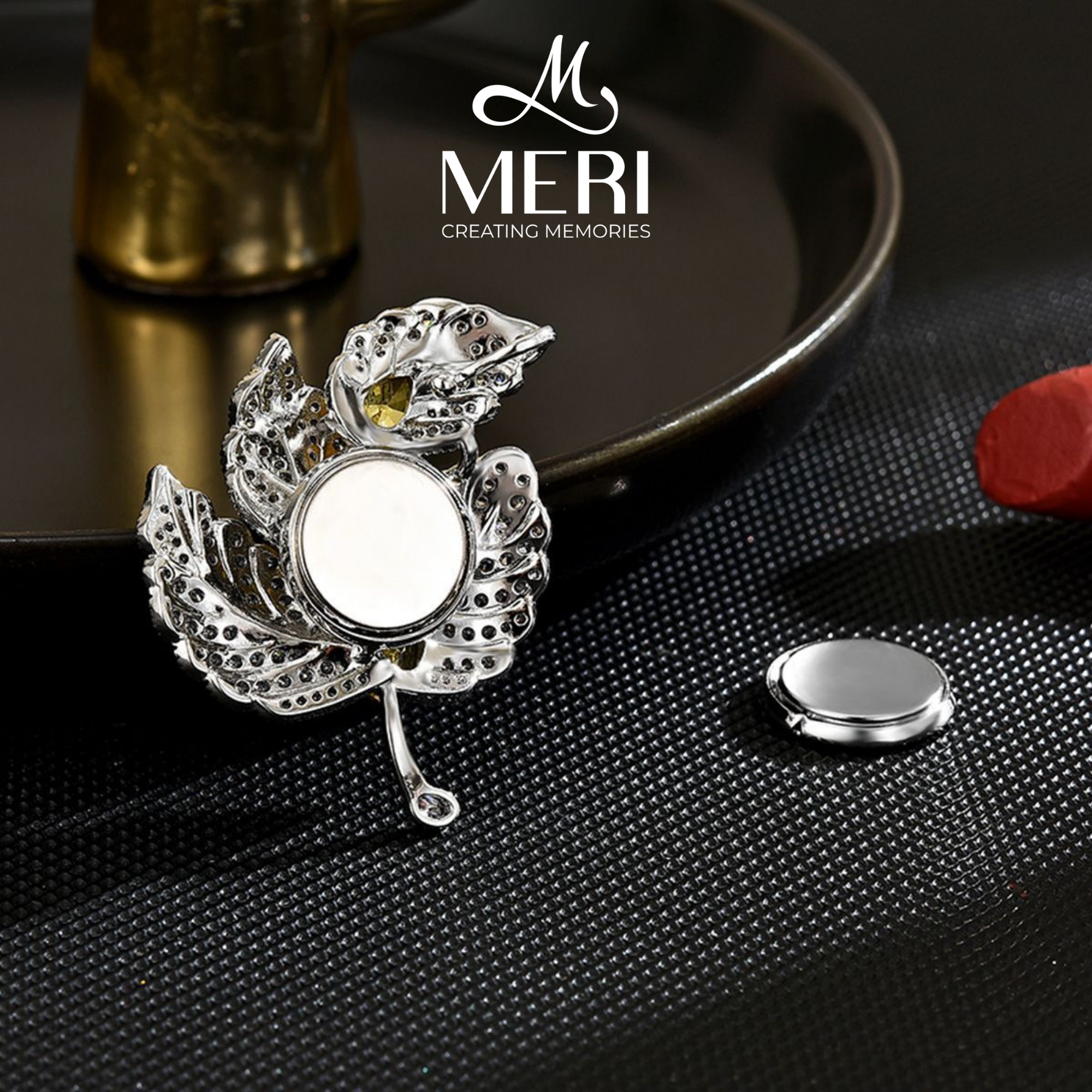 Pin cài áo Silver Leaf