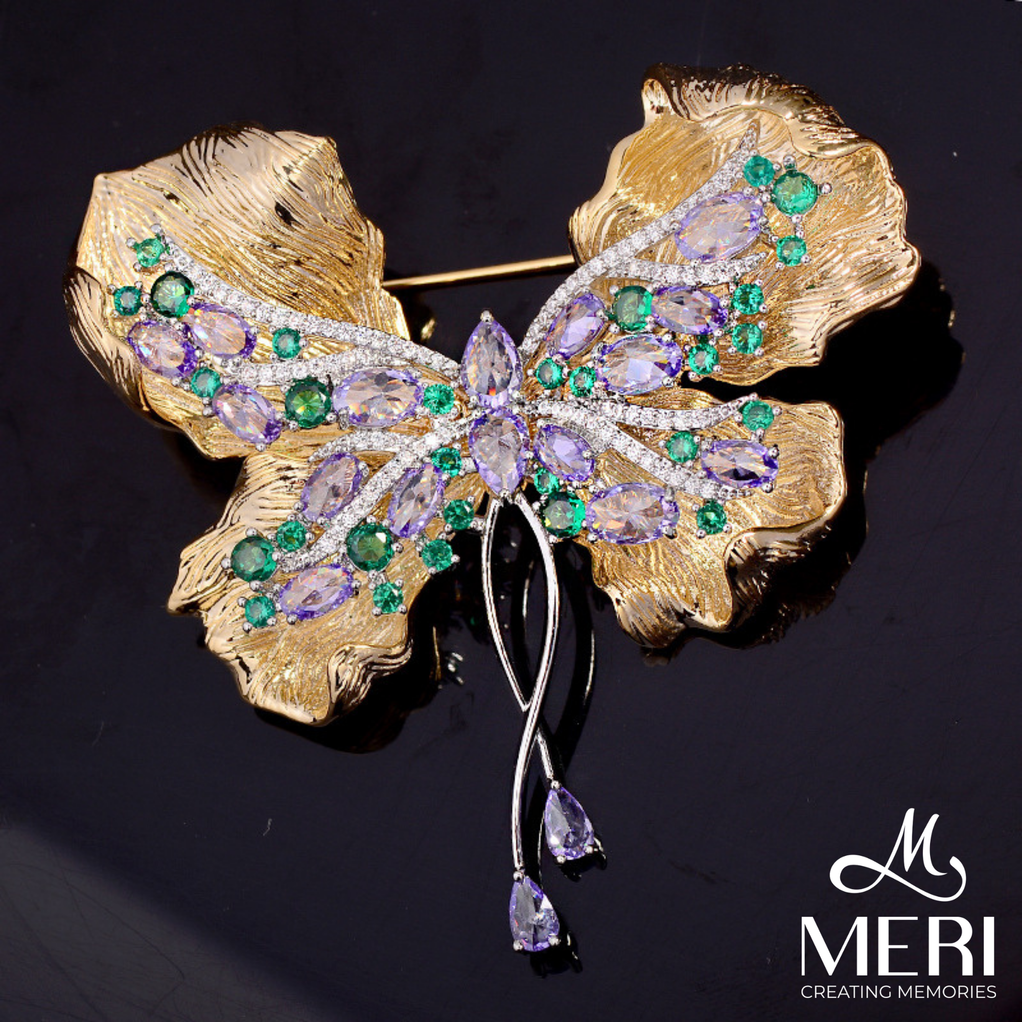 Cài áo Mystic Butterfly