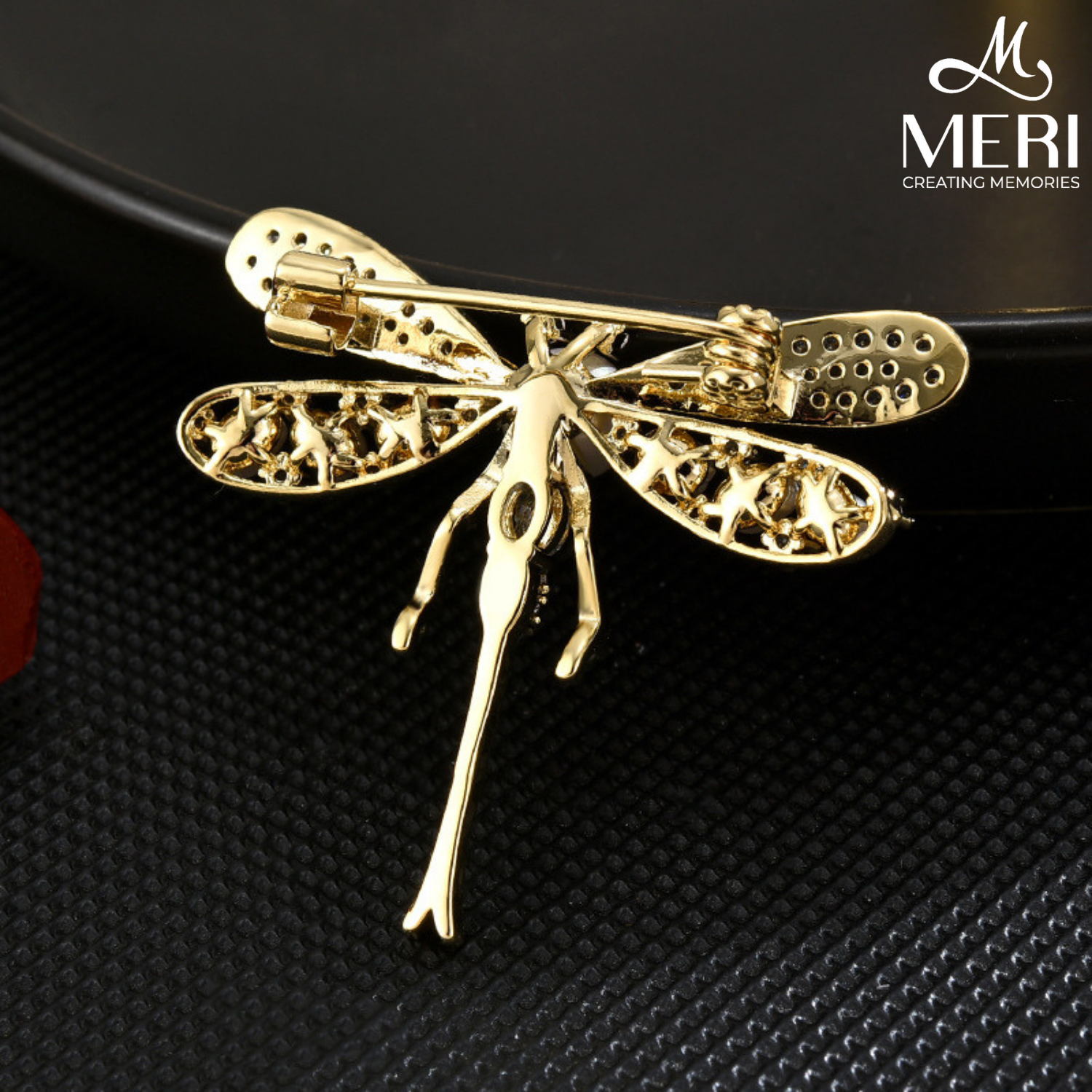 Cài áo Butterfly khảm ngọc trai