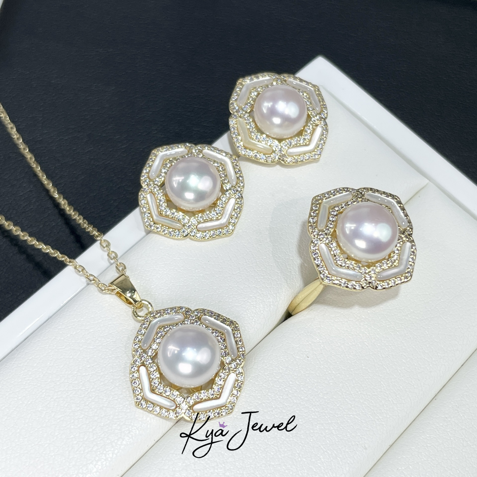 Bộ trang sức nữ Pearl Petal