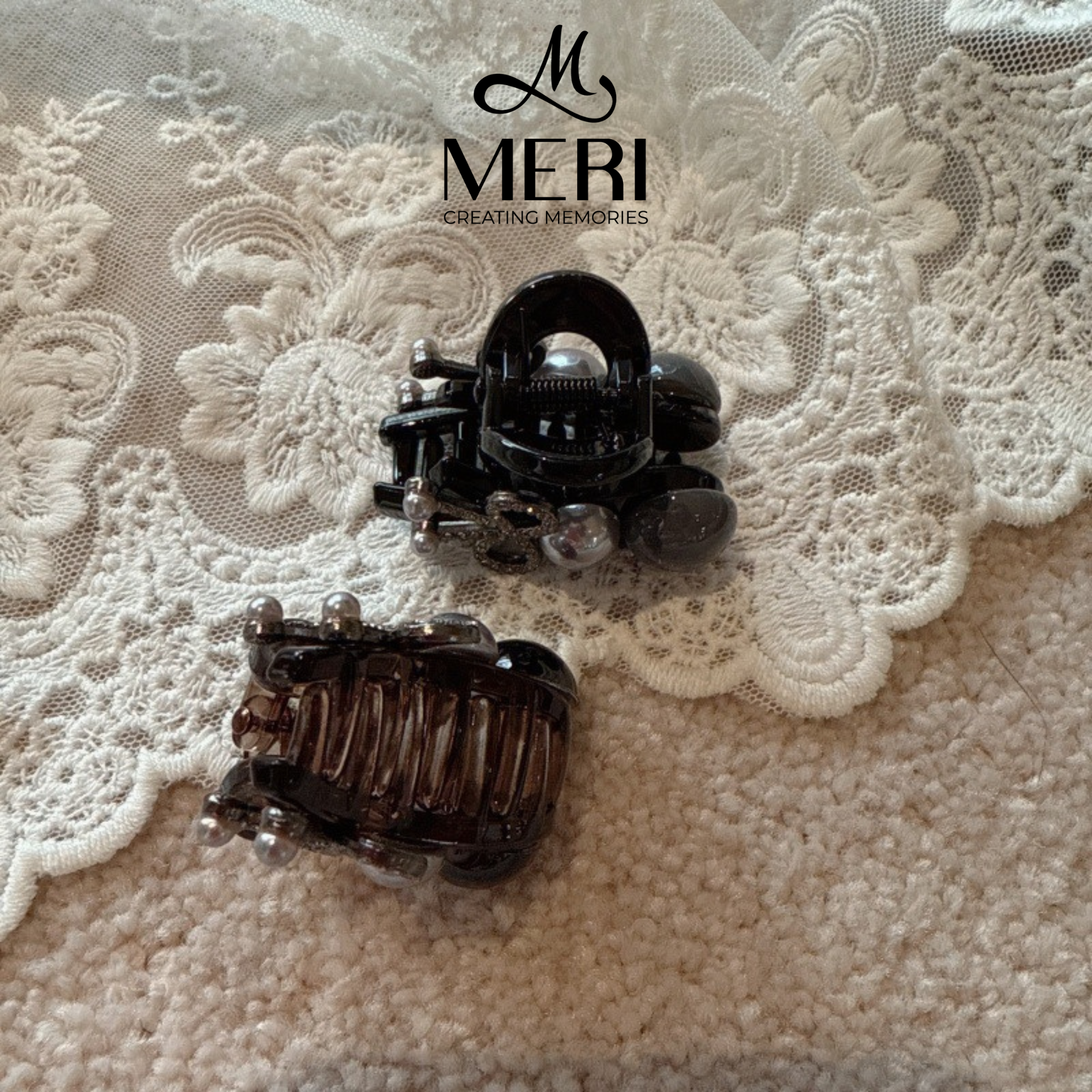 Kẹp tóc Charming Pearl Bow