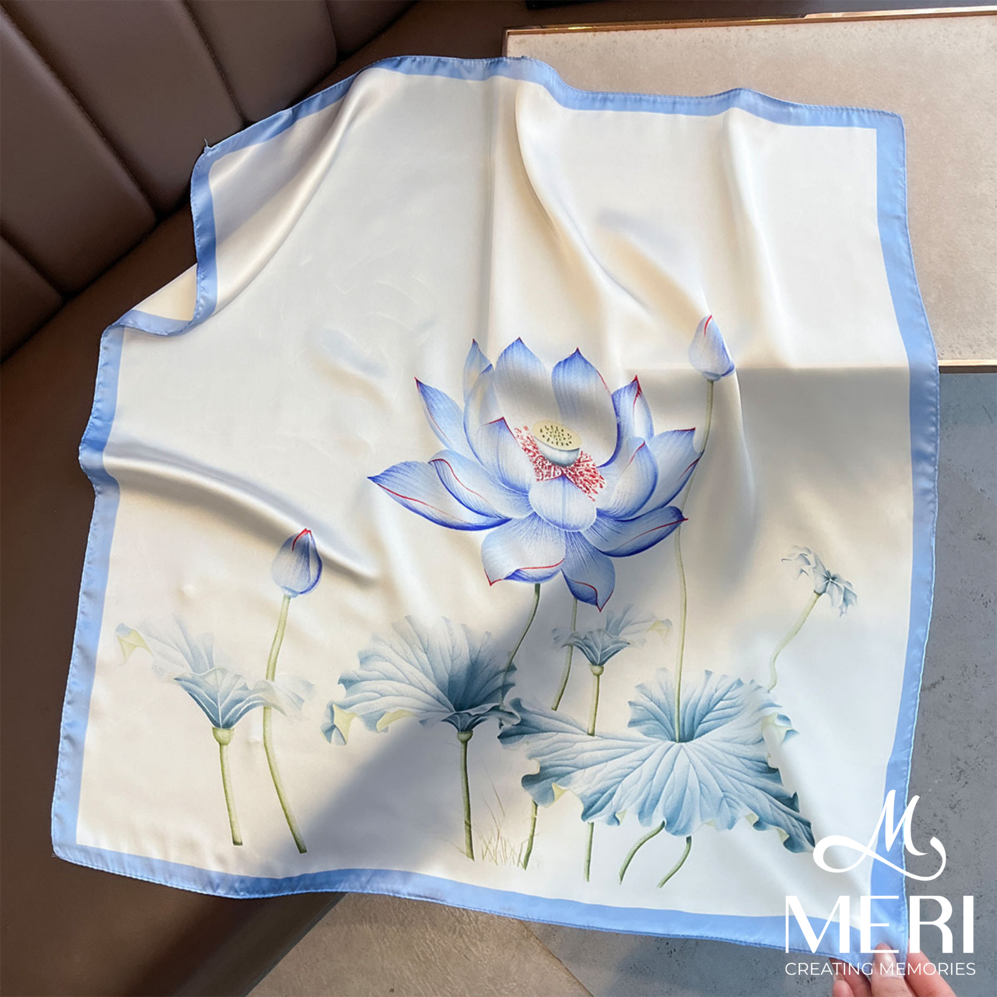 Khăn choàng Pure Lotus