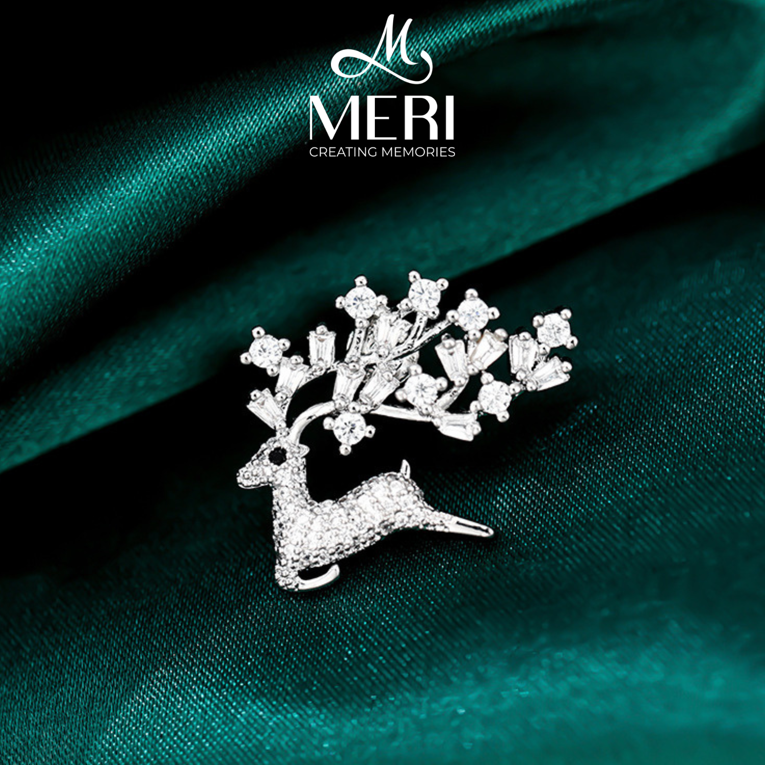 Pin cài áo con hươu xinh xắn