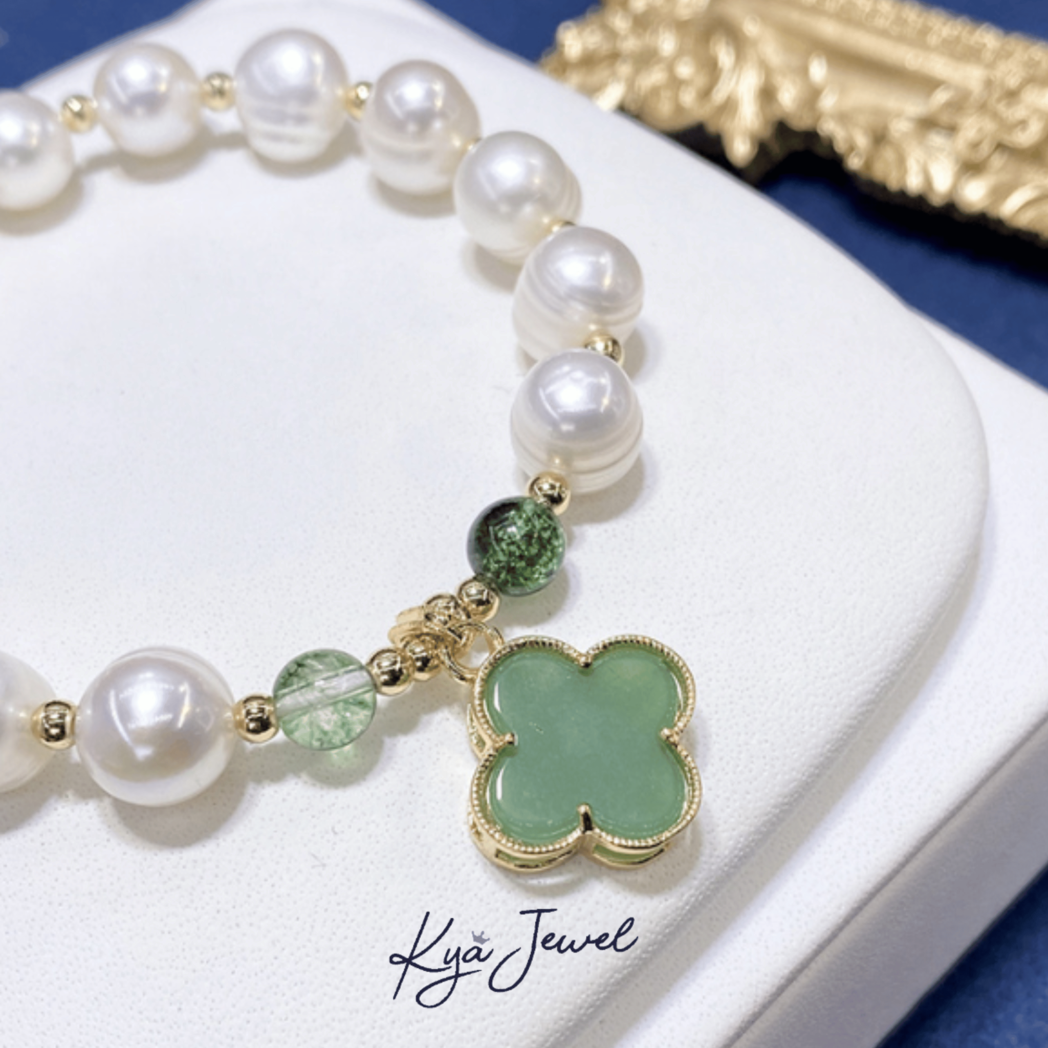 Vòng tay nữ ngọc trai Lucky Leaf