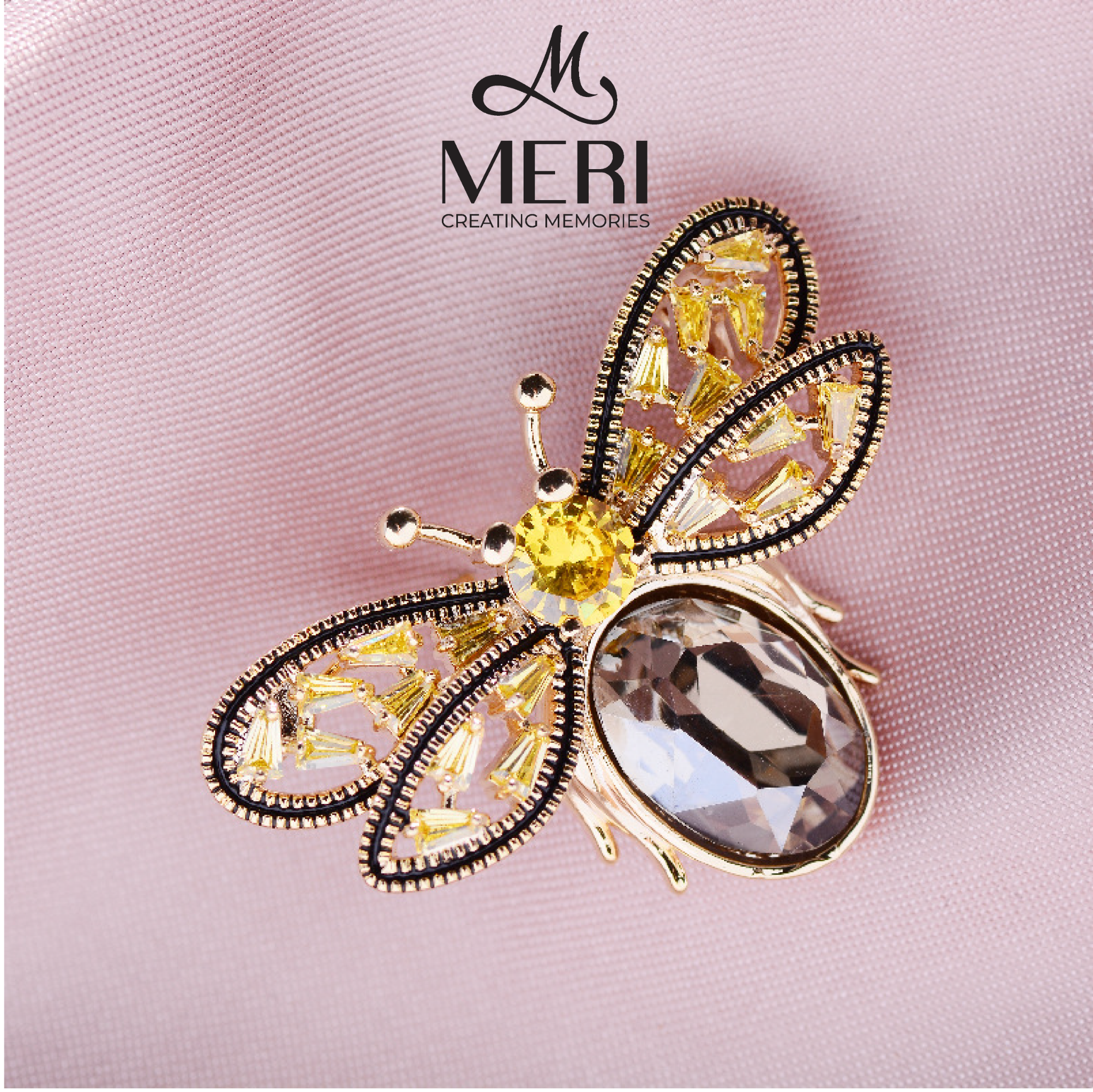 Cài áo Bee xinh xắn