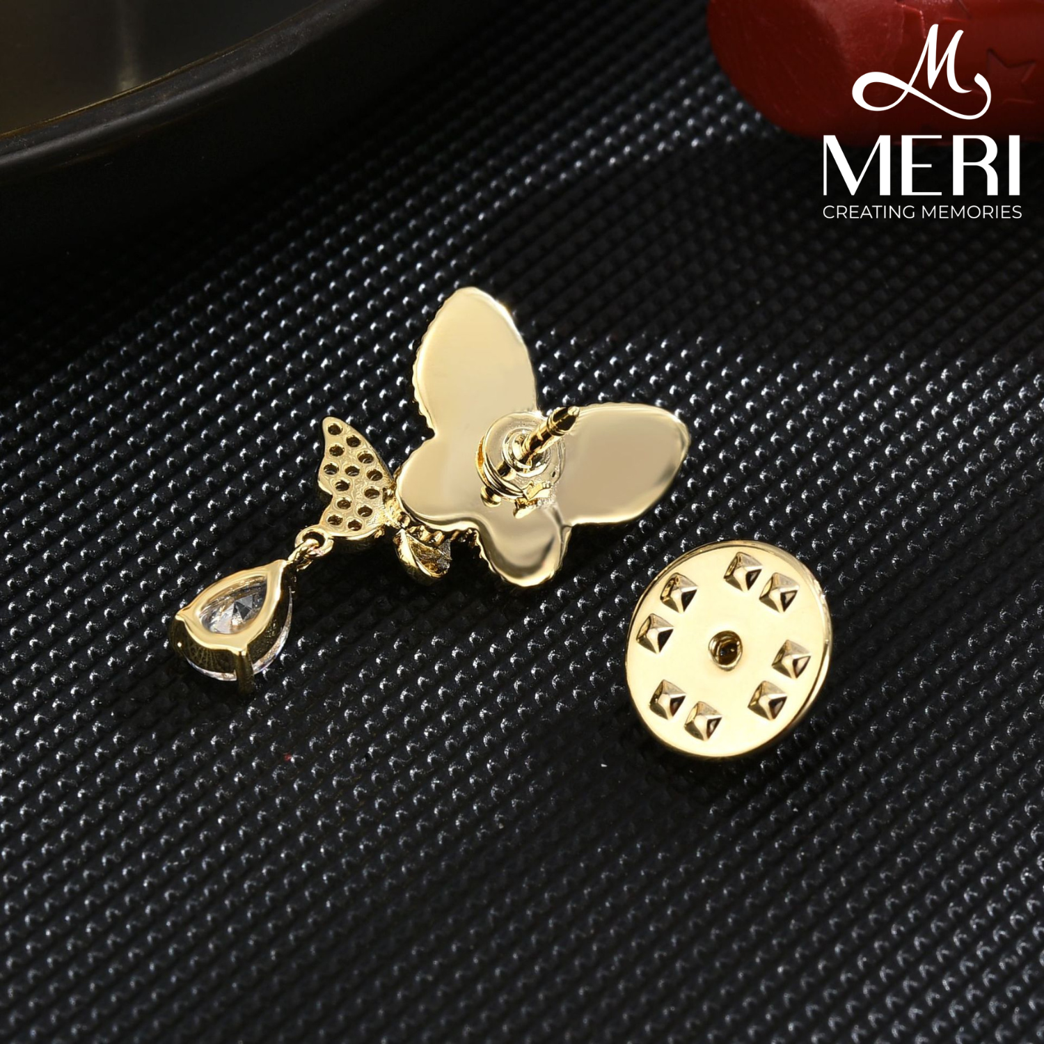 Pin cài áo Butterfly Dream