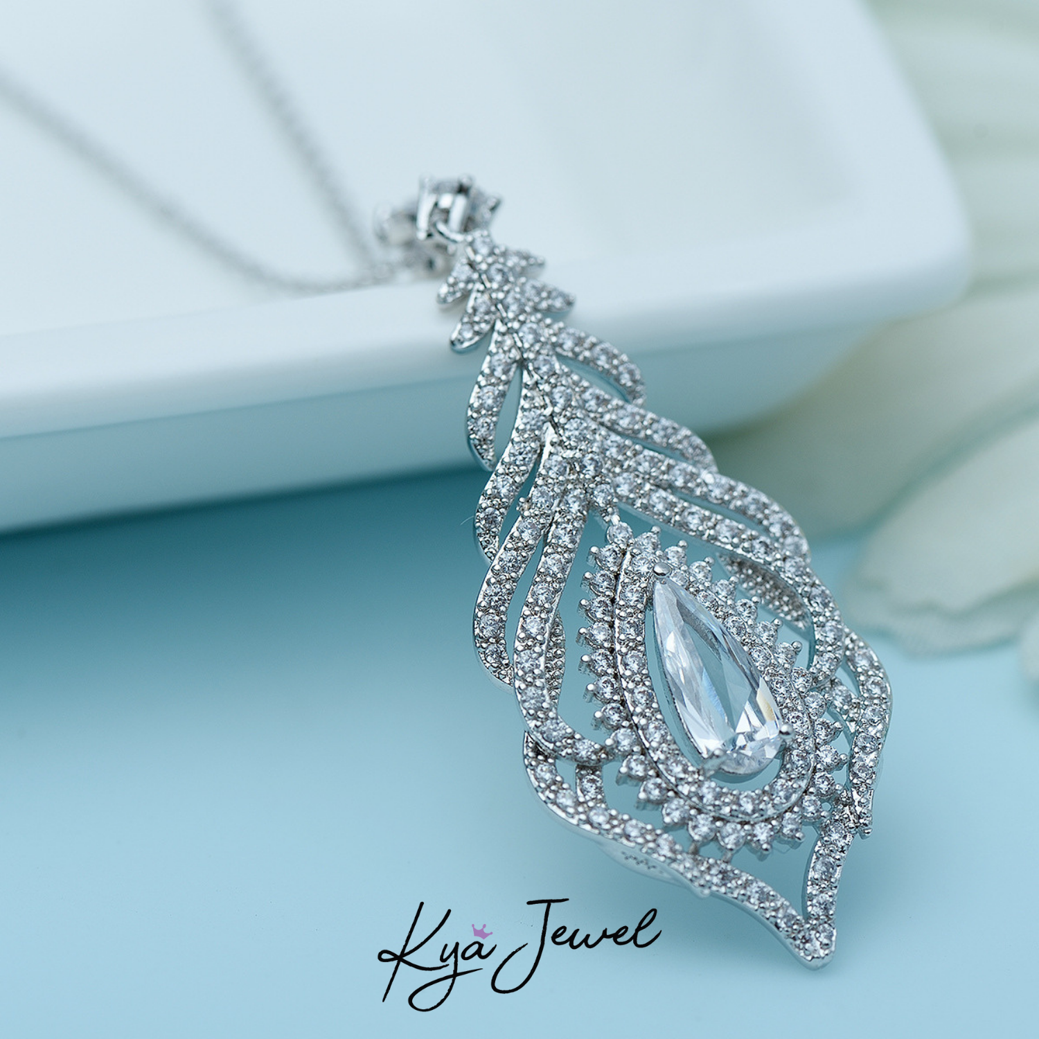 Dây chuyền nữ Sparkling Feather
