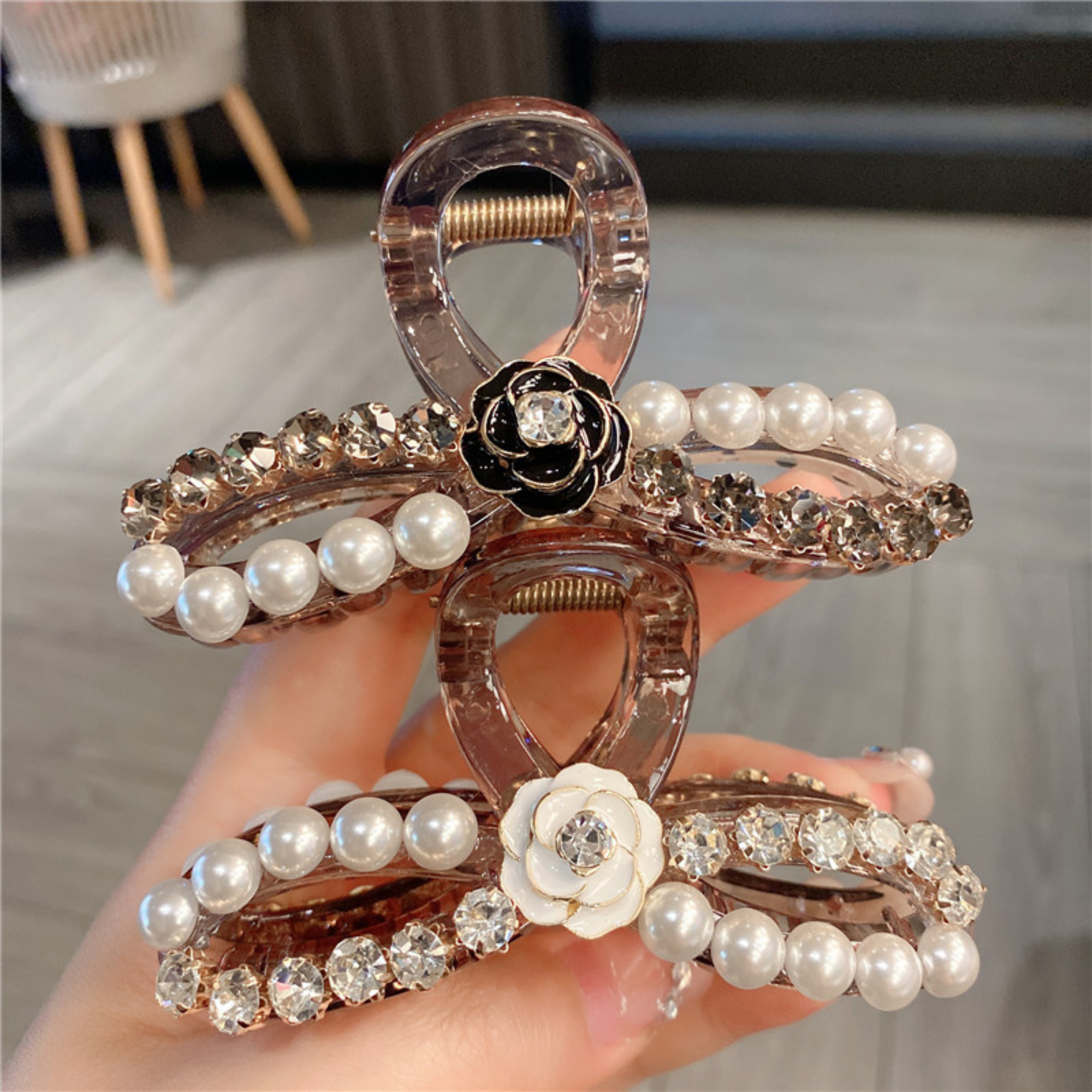 Kẹp tóc Pearl Camellia