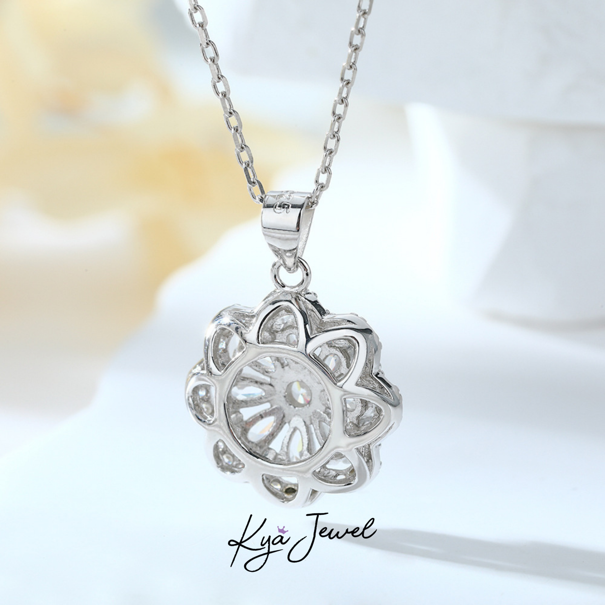 Dây chuyền nữ Sparkling Flower
